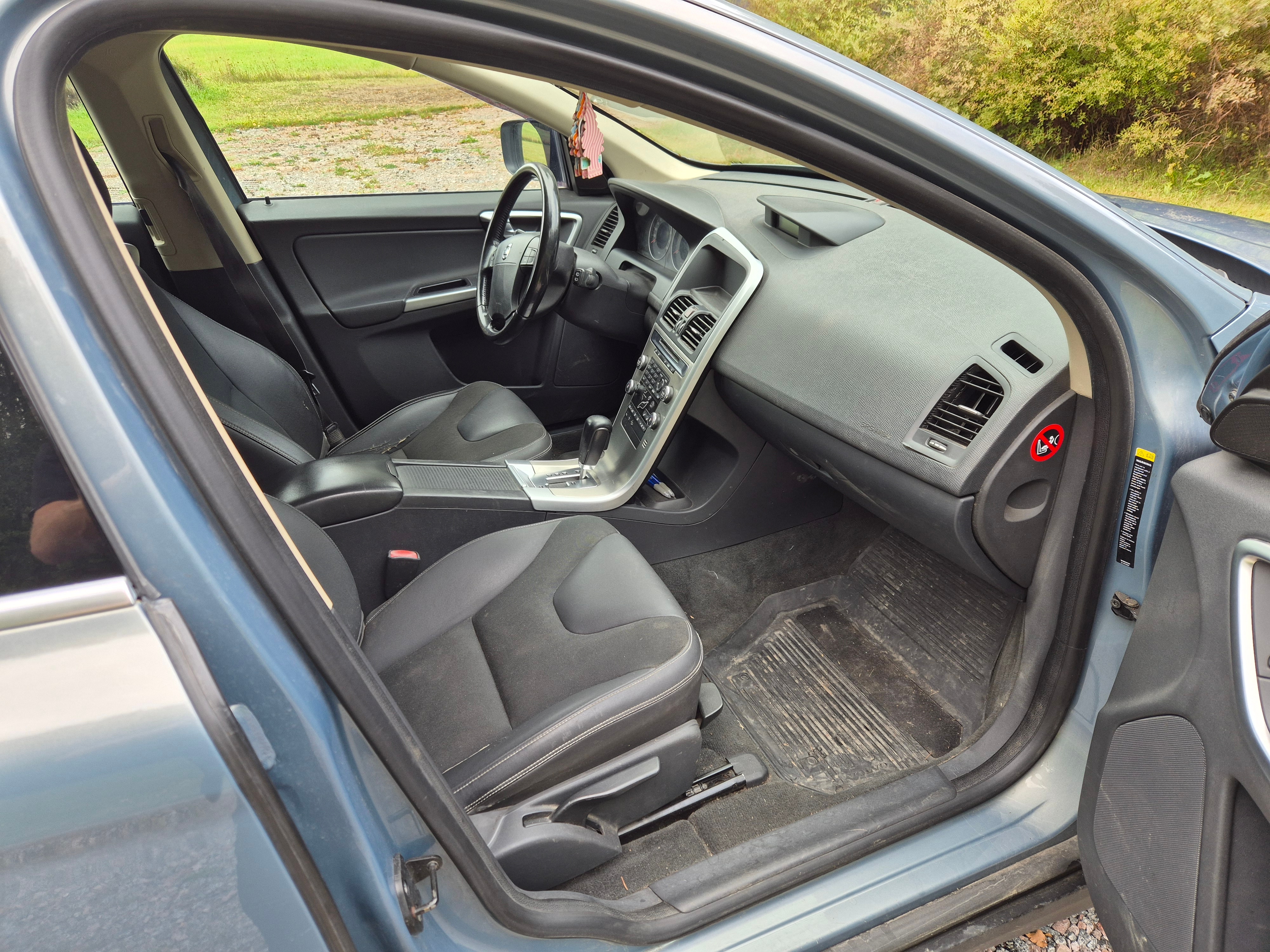 Volvo XC60 D5 AWD Geartronic 2009, bild 5/7
