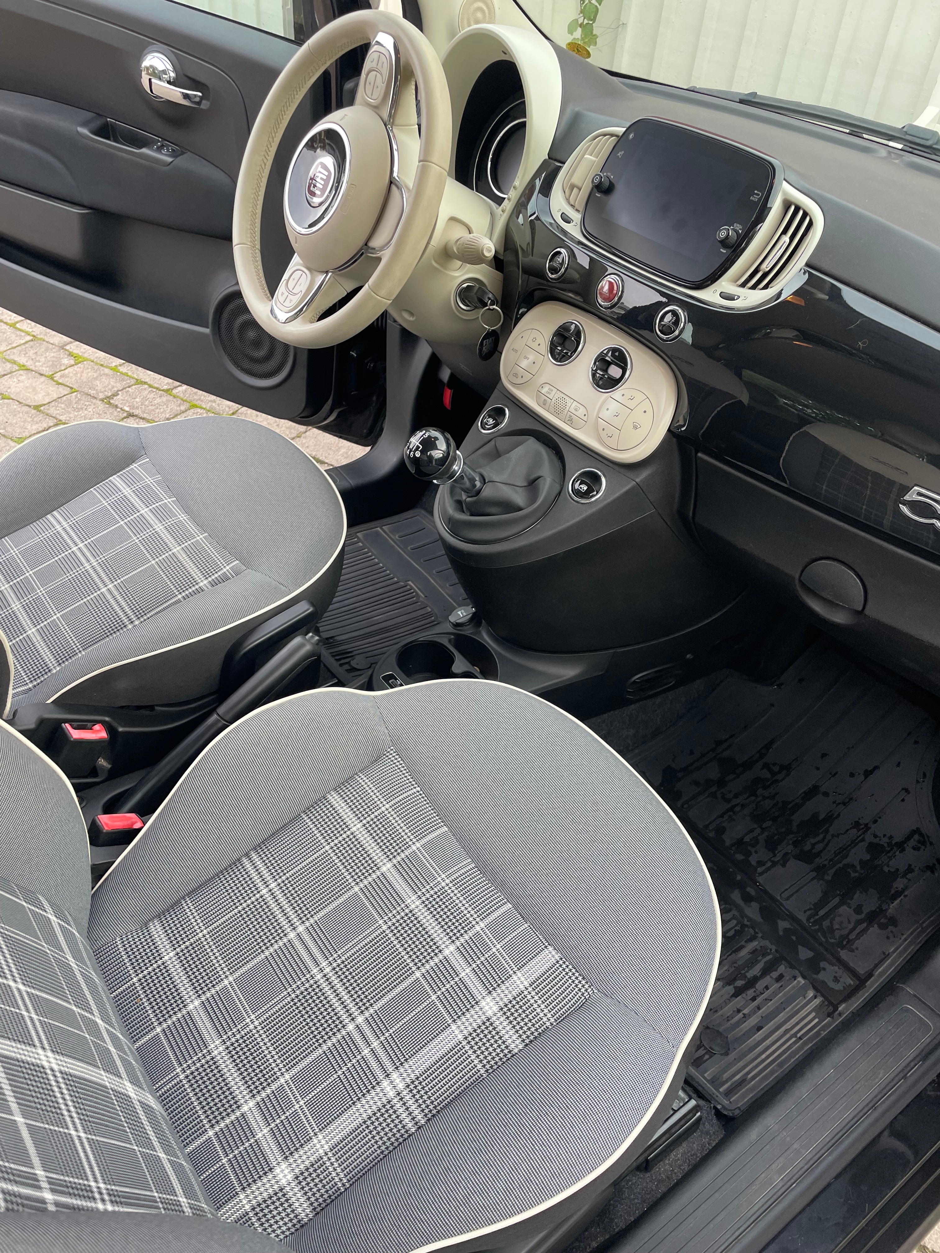 Fiat 500 Hybrid Manuell 2021, bild 3/5