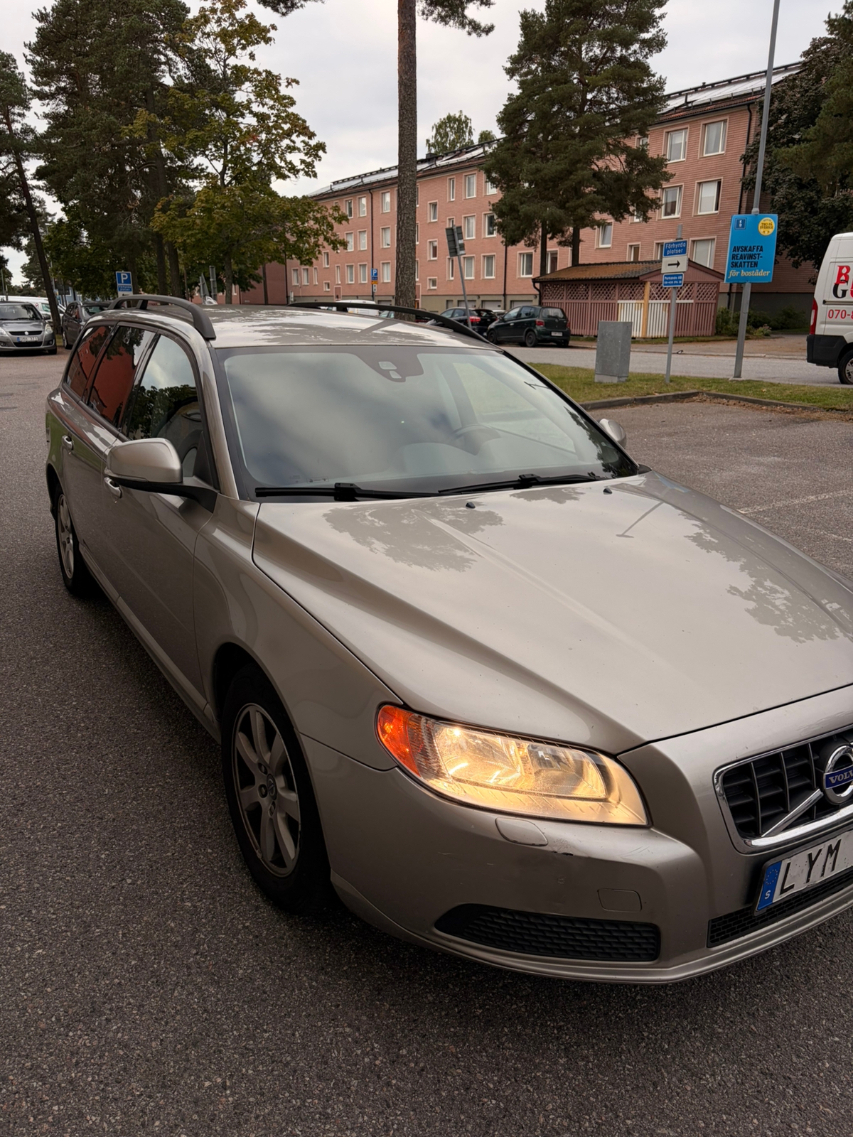 Volvo V70 DRIVe Manuell 2012, bild 2/8