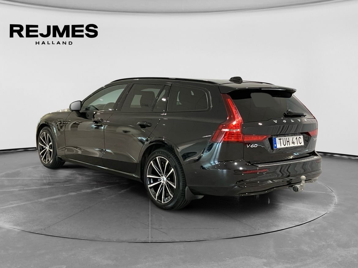 Volvo V60 T6 Plus Dark Nordic Edition 2026, bild 2/10