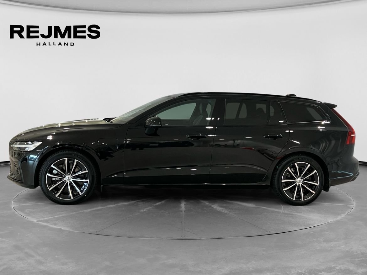 Volvo V60 T6 Plus Dark Nordic Edition 2026, bild 3/10