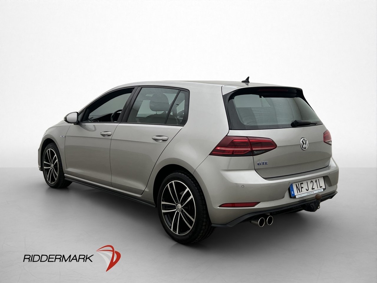 Volkswagen Golf GTE 204hk Cockpit Värm 2020, bild 5/35