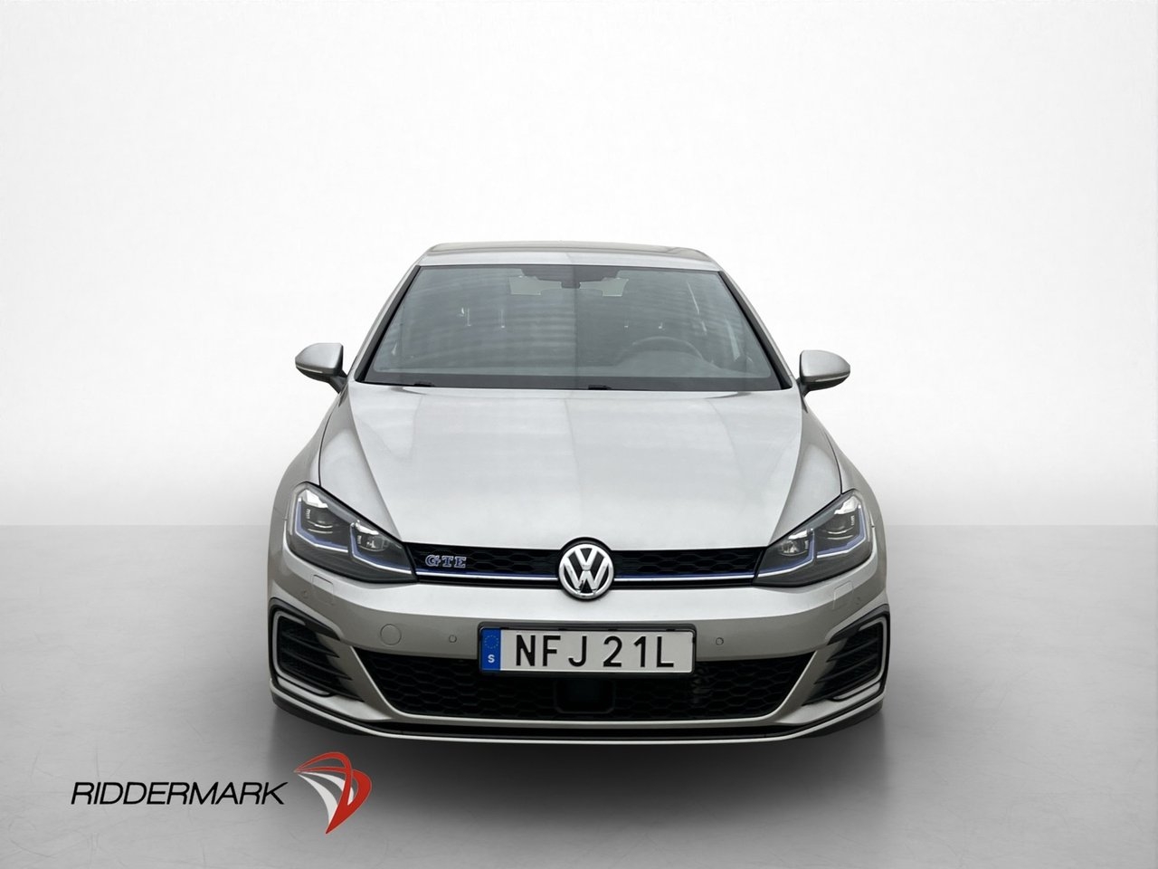 Volkswagen Golf GTE 204hk Cockpit Värm 2020, bild 2/35