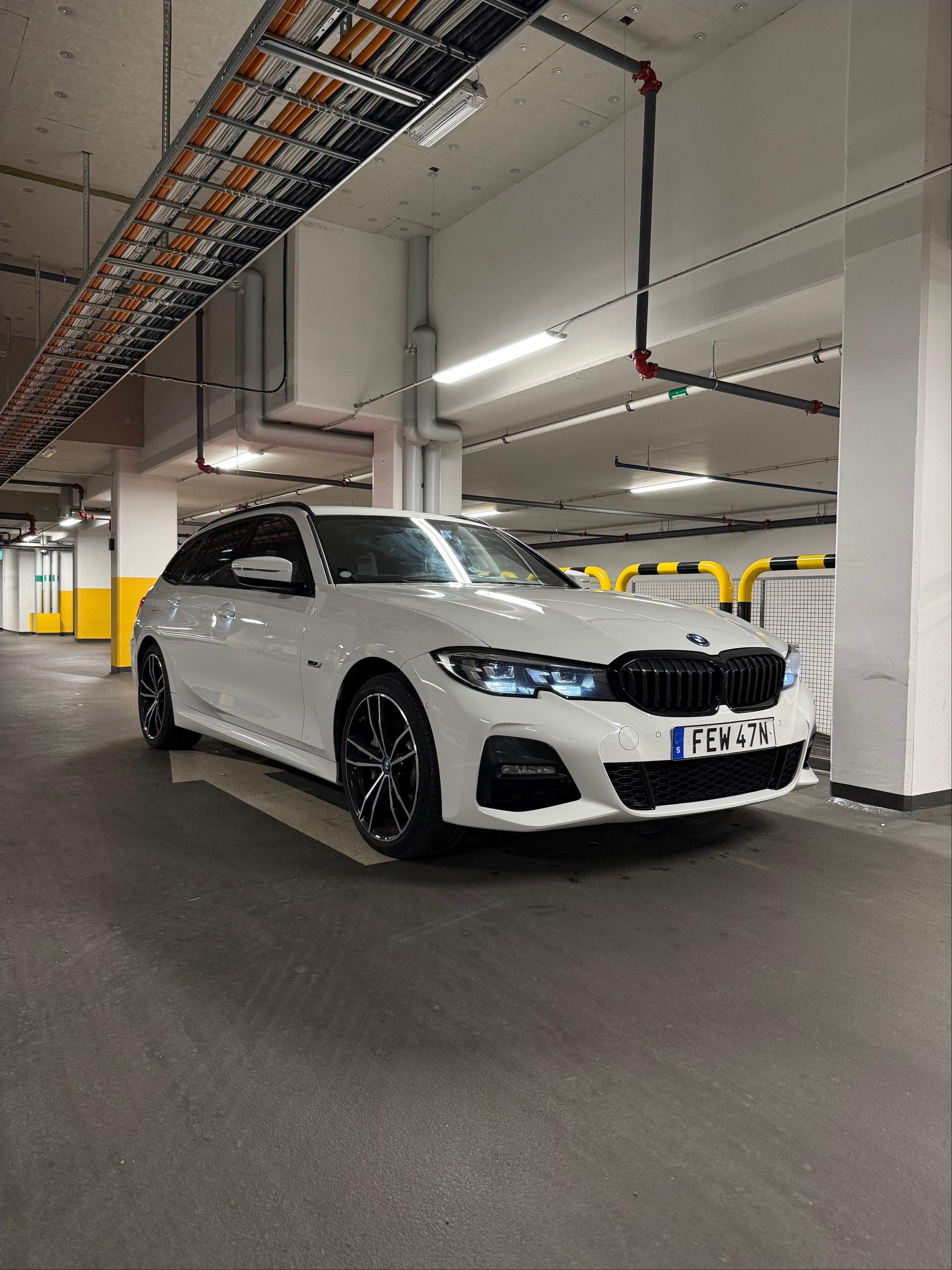 BMW 330