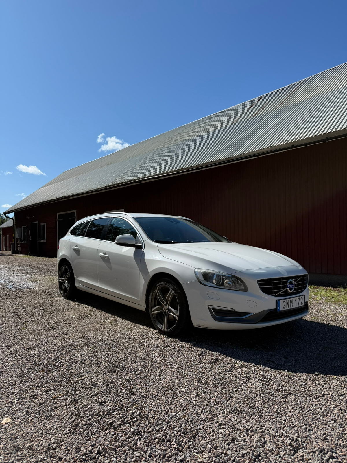 Volvo V60 D4 AWD Geartronic 2015, photo 2/7