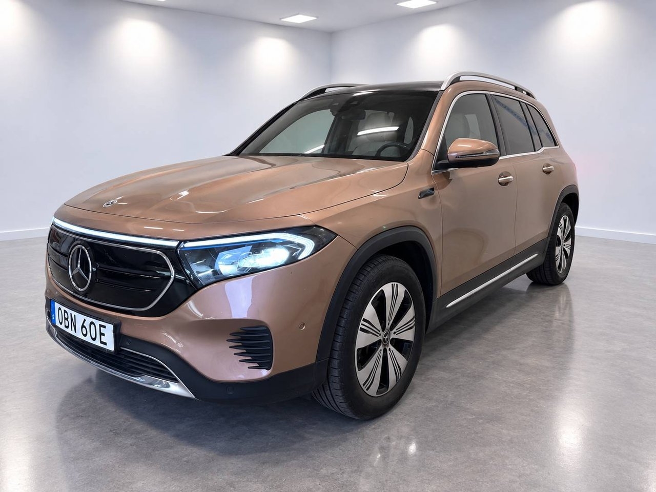 Mercedes-Benz EQB 2023, bild 3/10