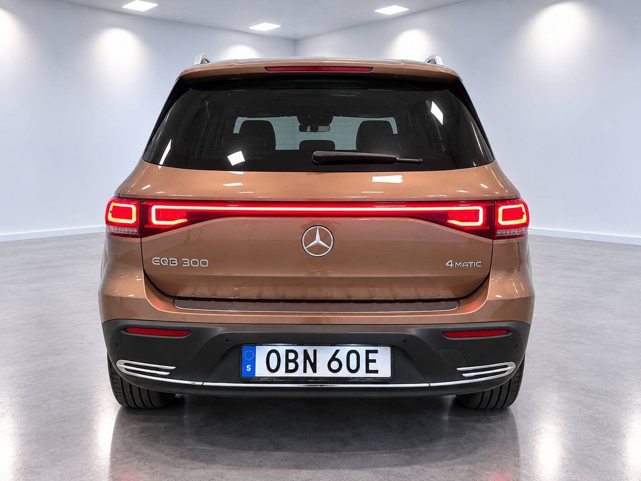 Mercedes-Benz EQB 2023, bild 4/10
