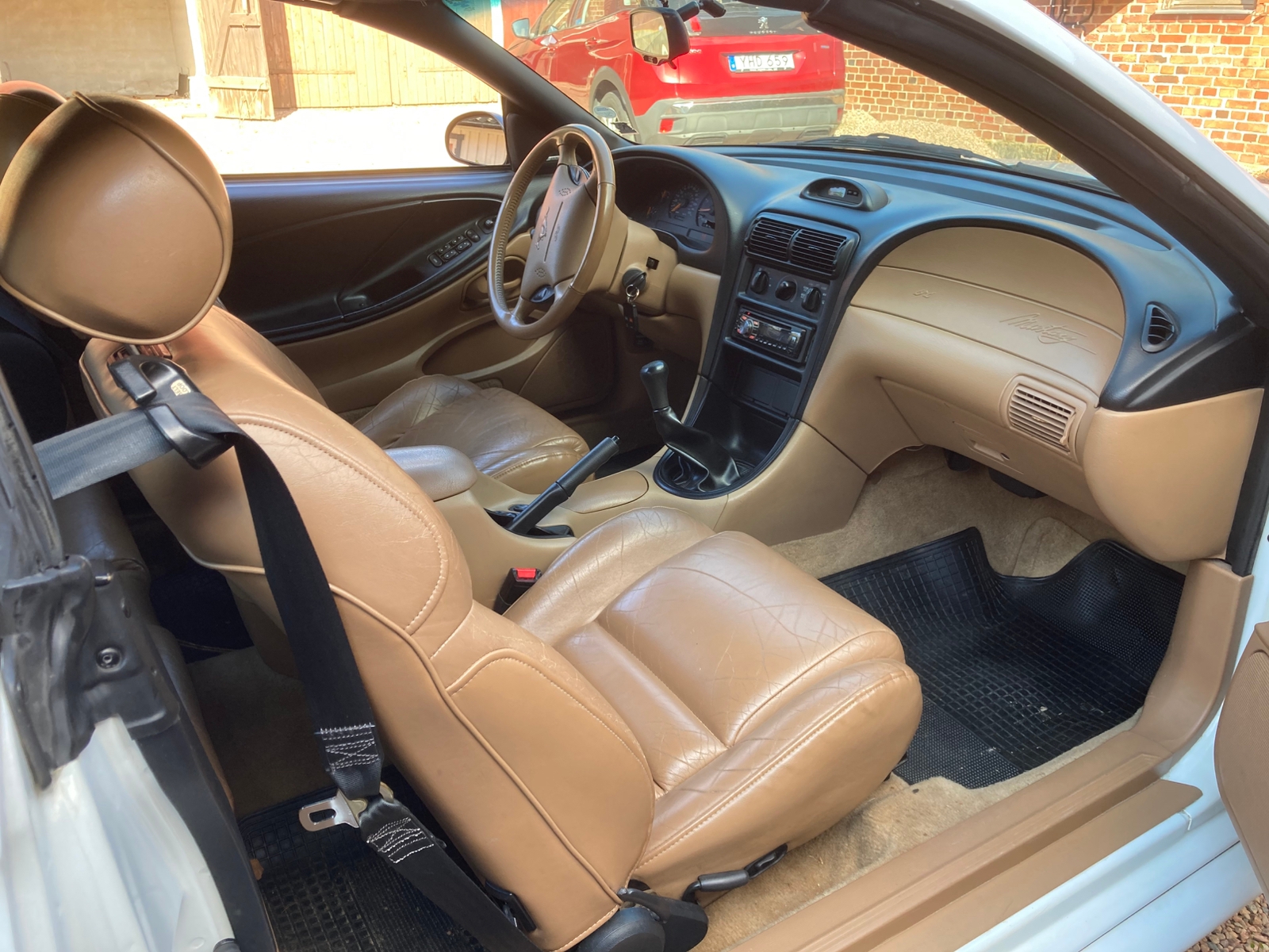 Ford Mustang GT Convertible Manuell 1996, bild 7/8