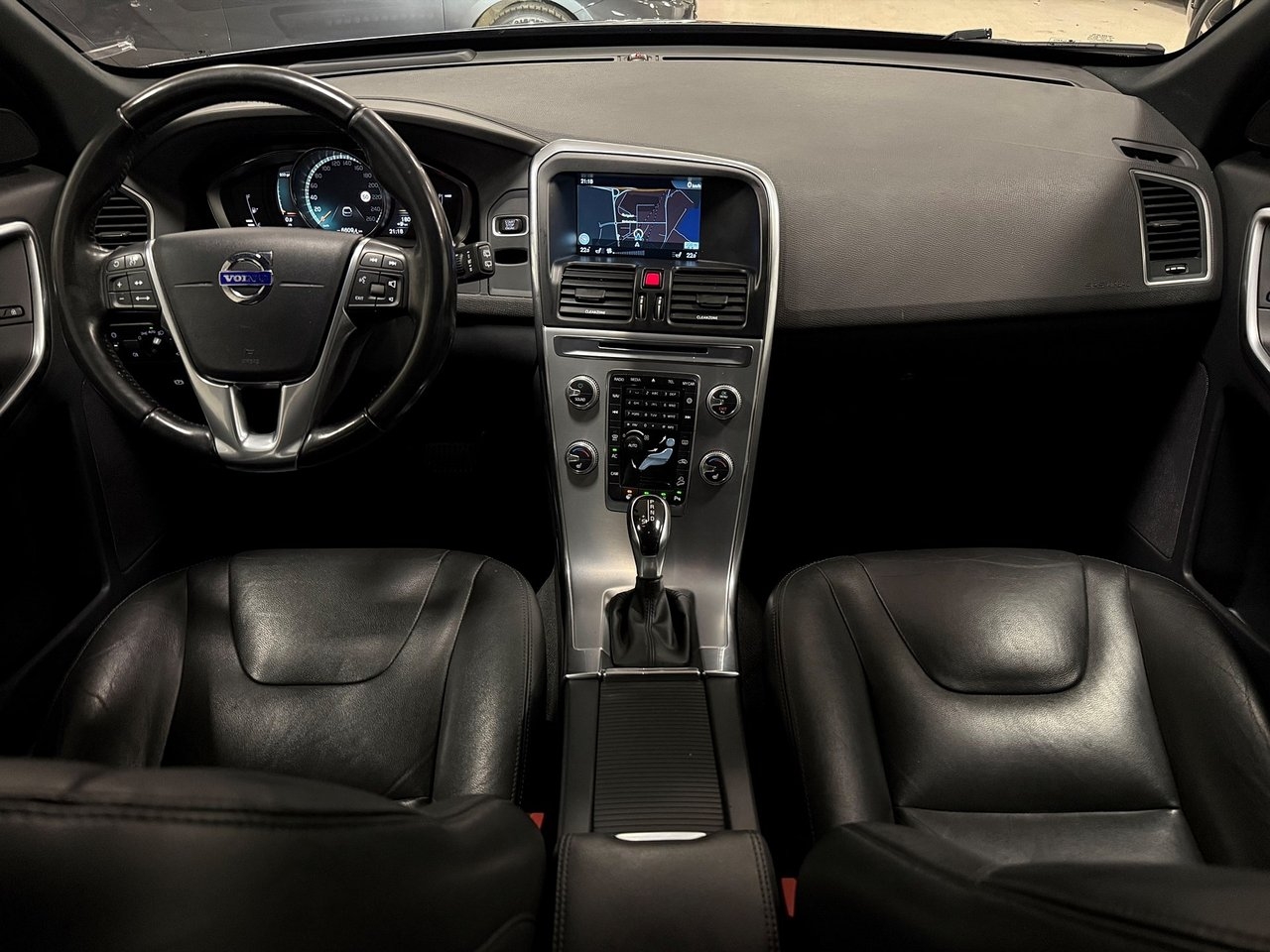 Volvo XC60 D4 AWD 190HK CLASSIC 2017, bild 7/10