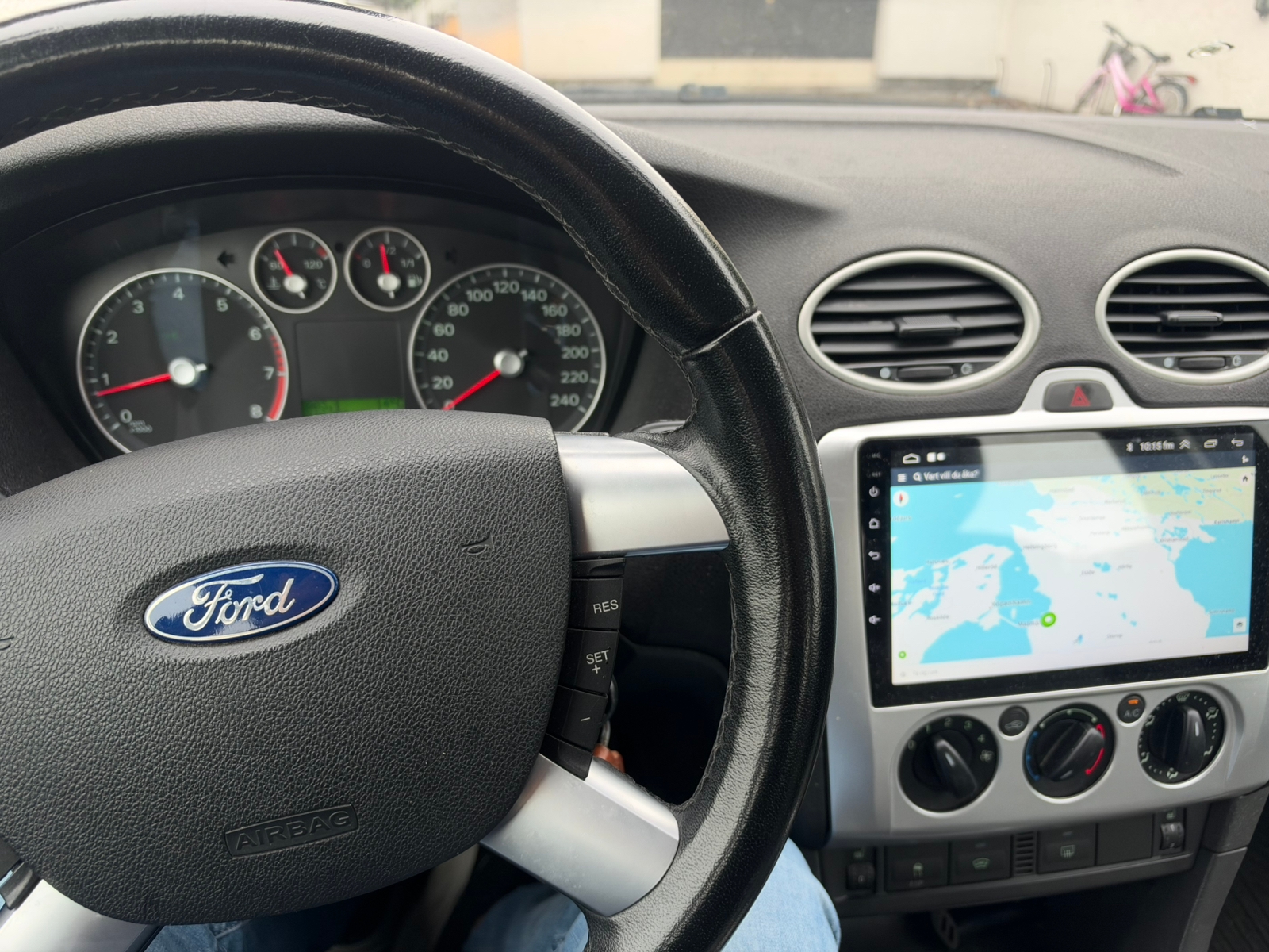 Ford Focus Kombi 1.8 Flexifuel Manuell 2007, bild 5/5