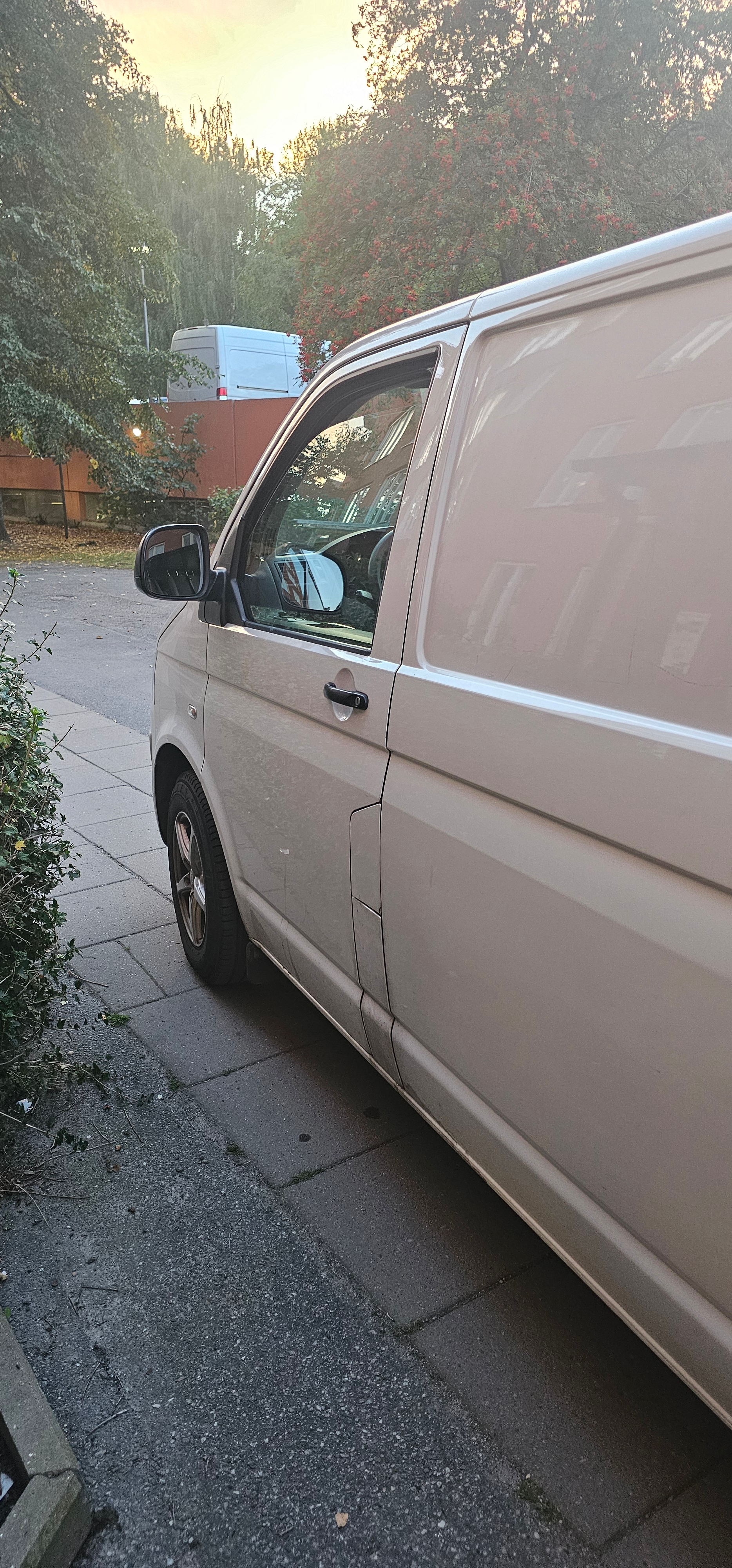 Volkswagen Transporter 2015, kuva 3/10