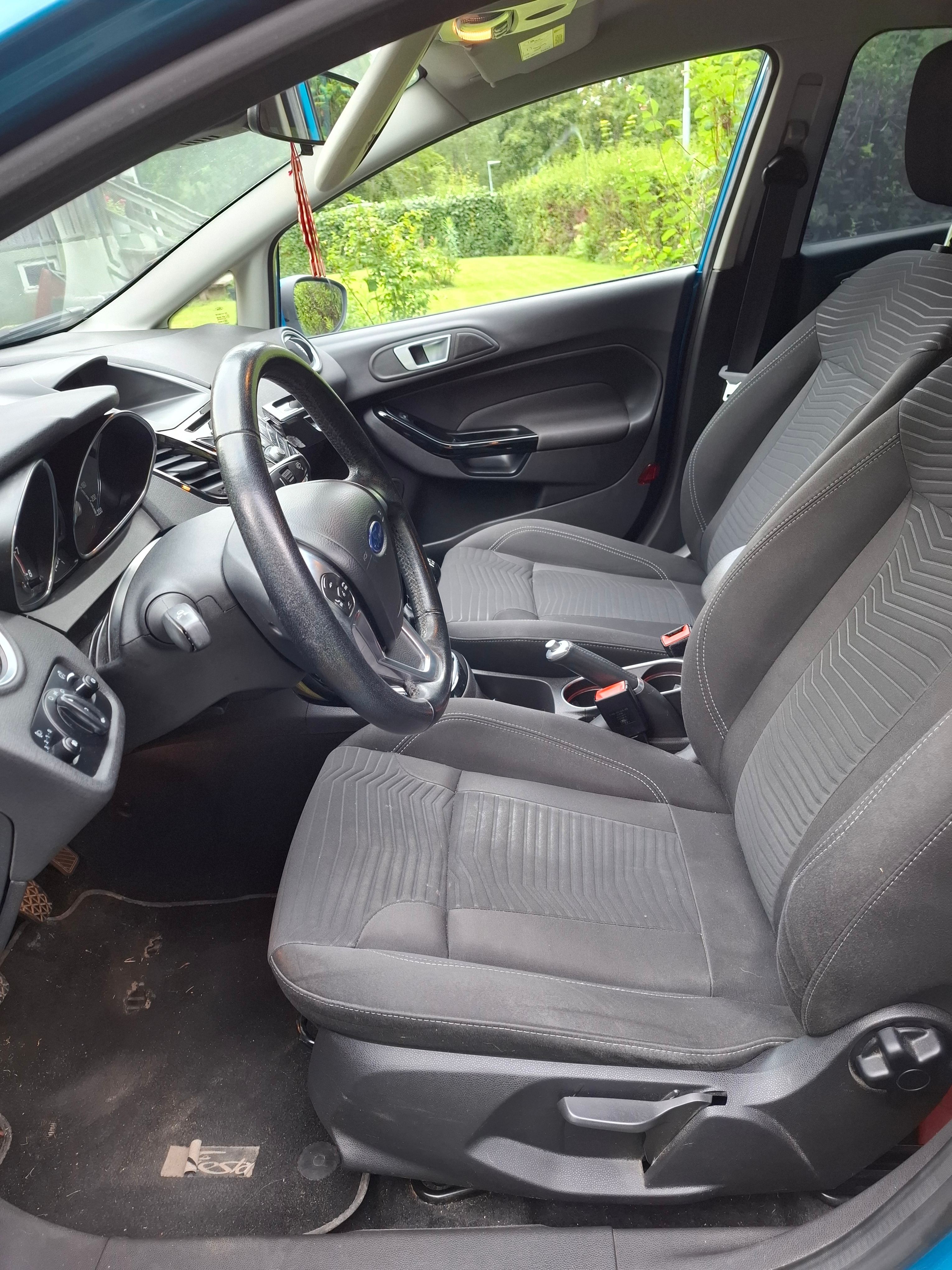 Ford Fiesta 5-dörrar 1.0 Manuell 2015, bild 4/8