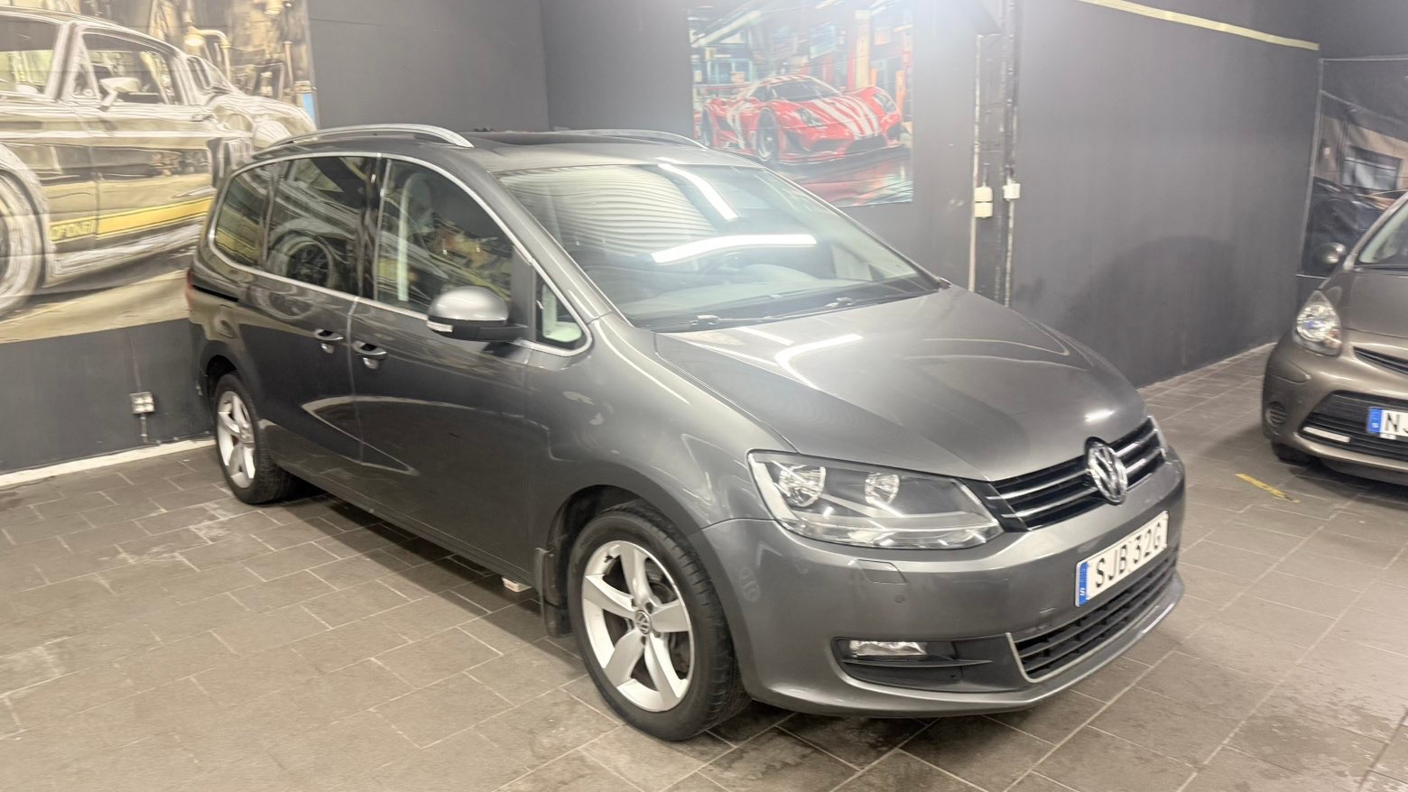 Volkswagen Sharan 2013, bild 2/9