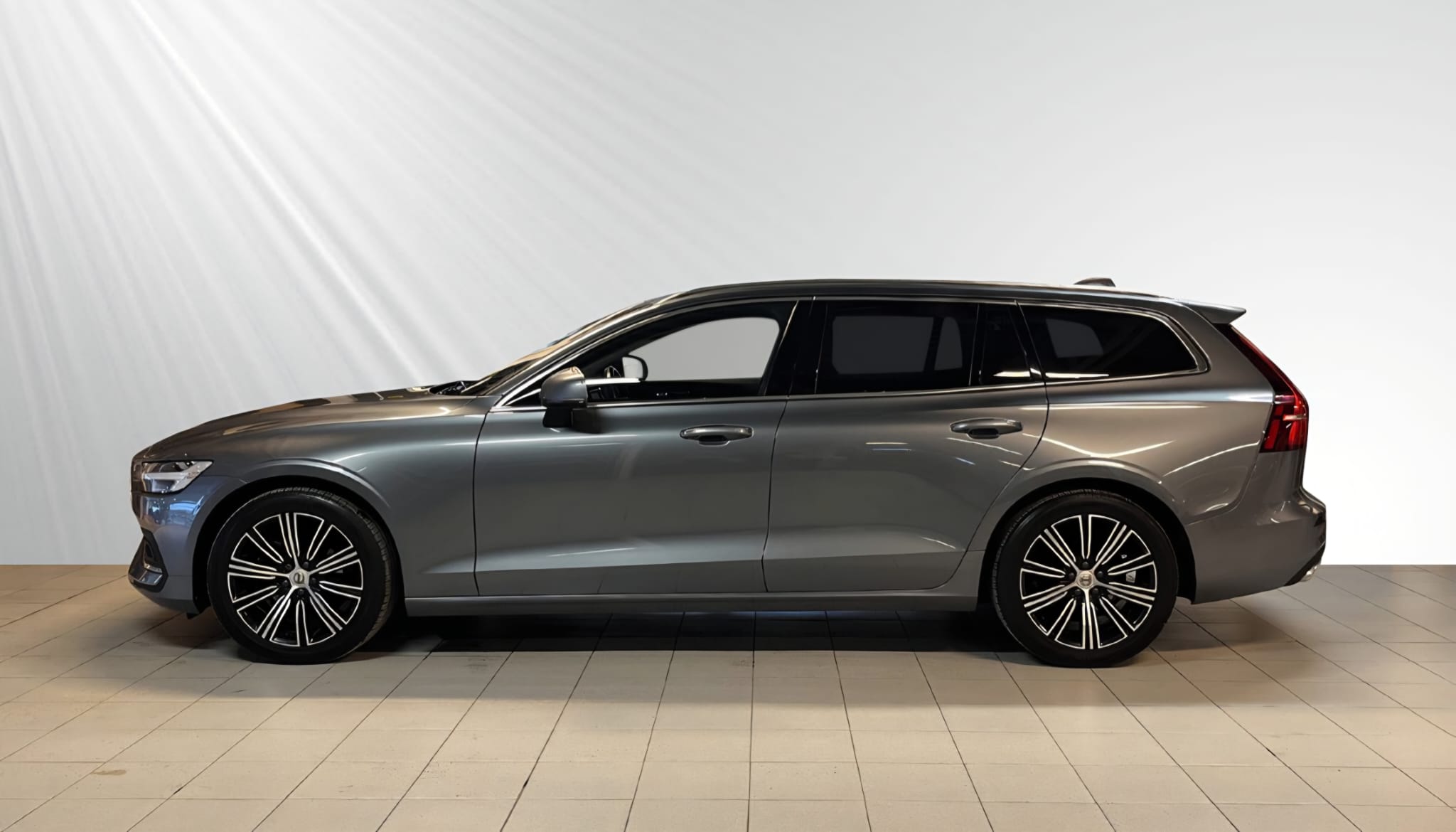 Volvo V60 D3 Geartronic 2019, bild 2/10
