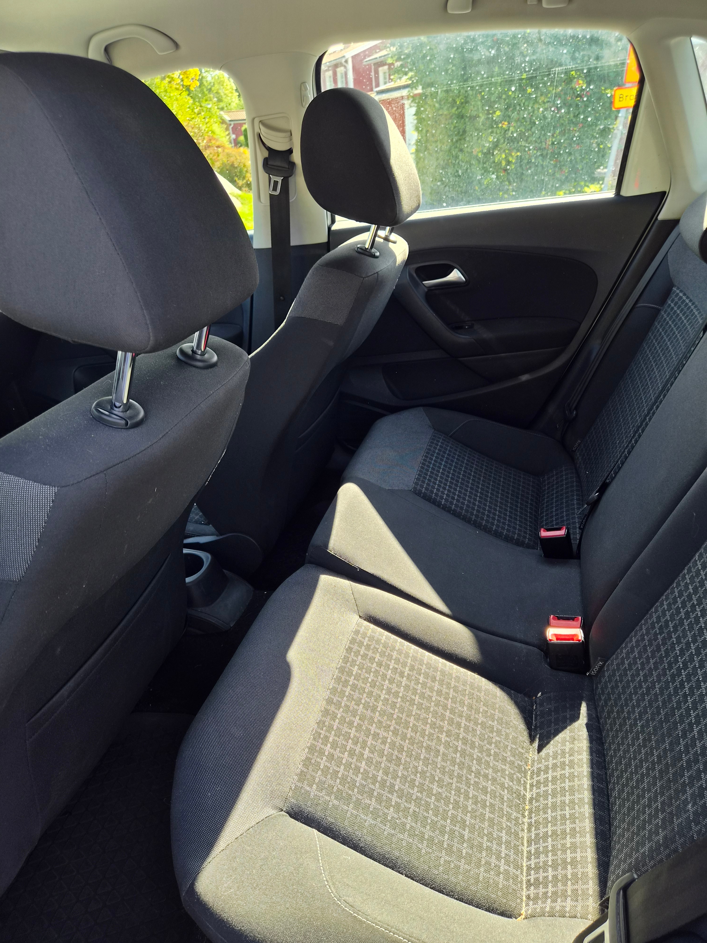 Volkswagen Polo 2016, photo 6/7