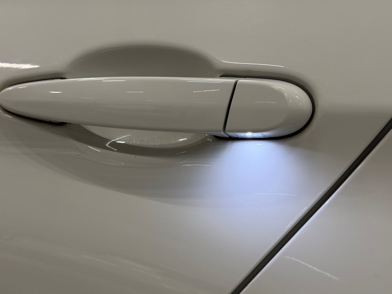 BMW 320 2018, bild 6/10