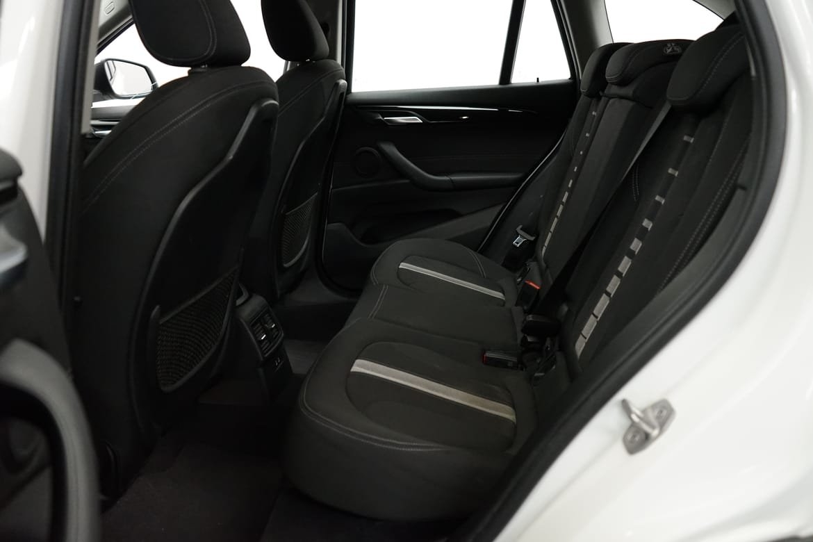 BMW X1 xDrive20d Sport line 2019, bild 7/10