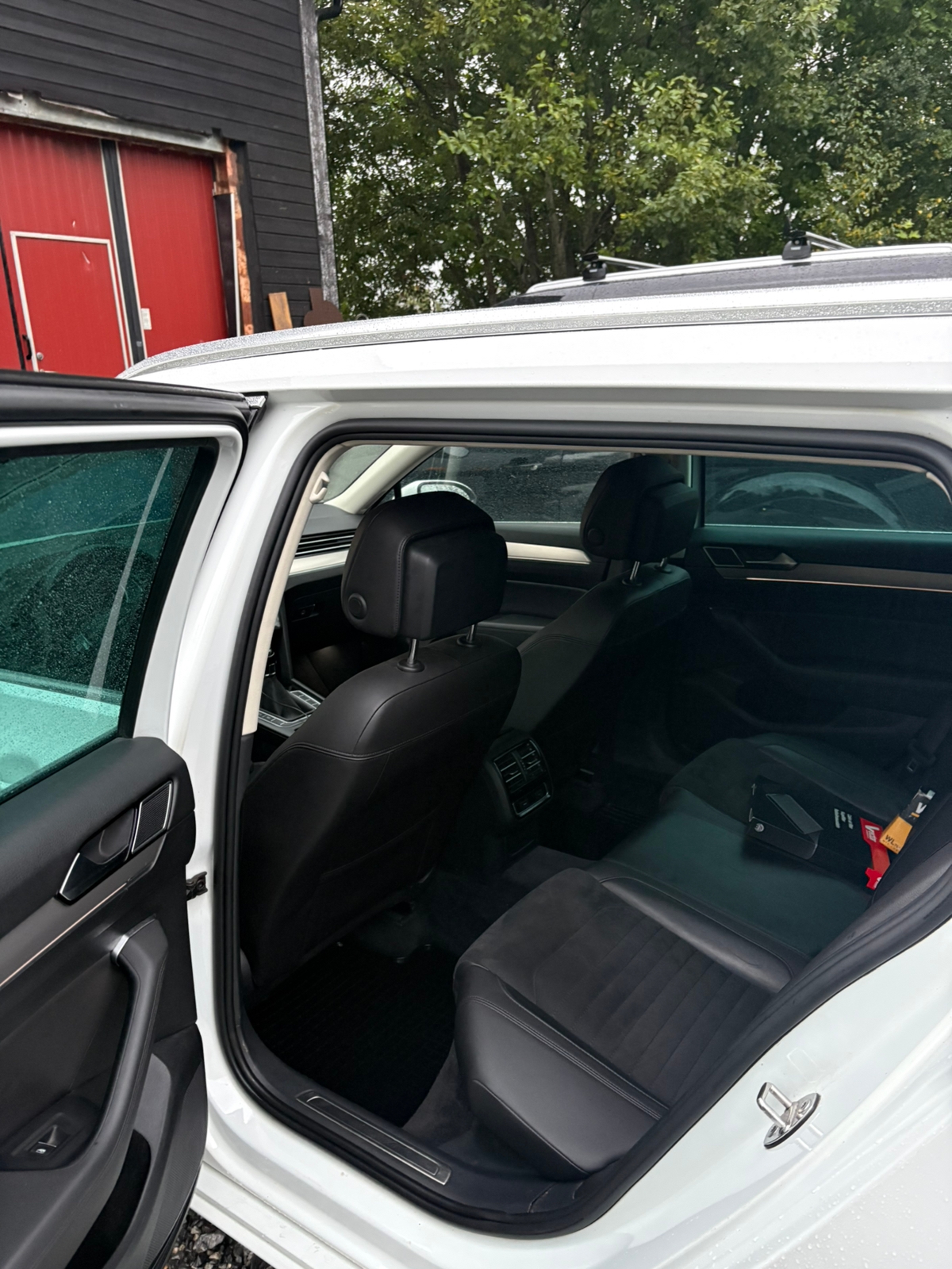 Volkswagen Passat 2016, bild 5/5
