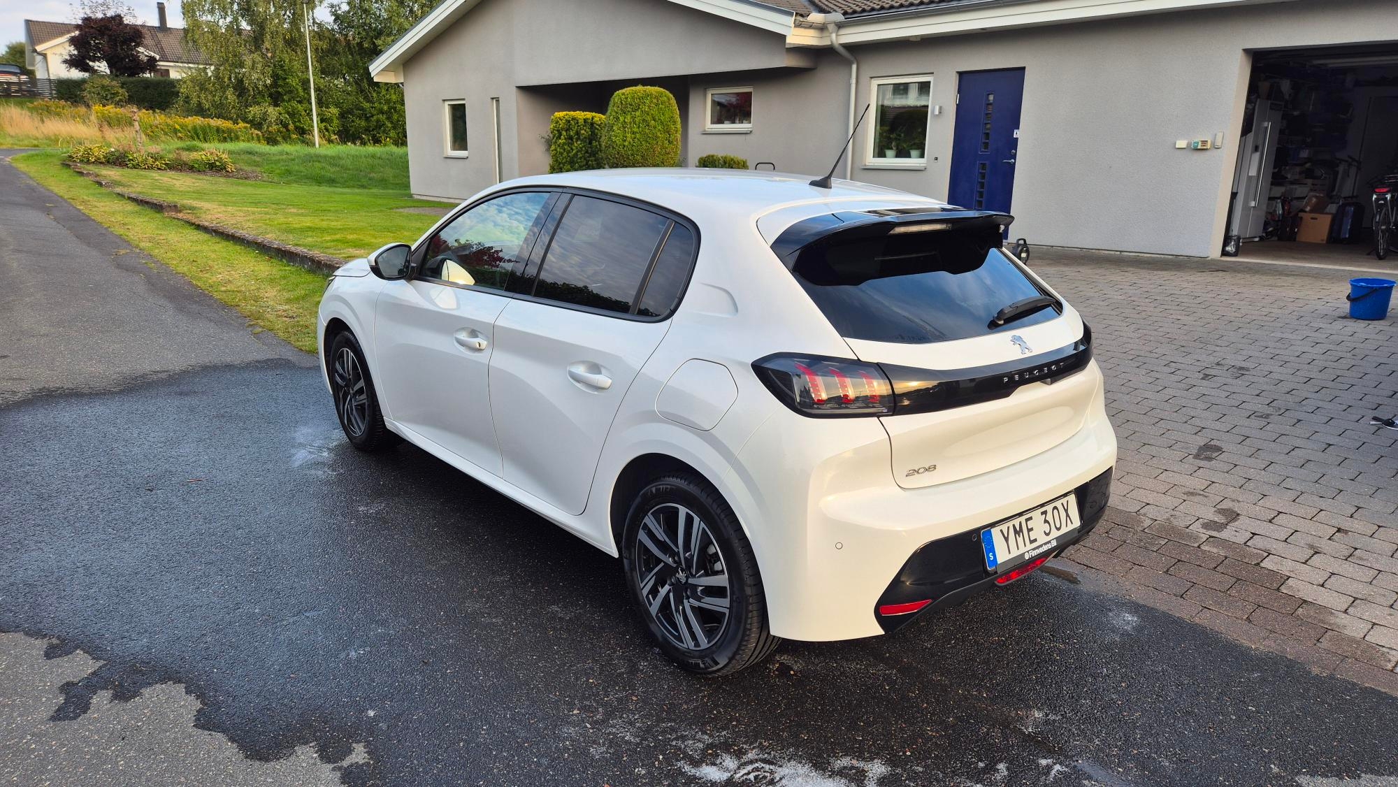 Peugeot 208 1.2 PureTech 100 EAT 2021, bild 3/10