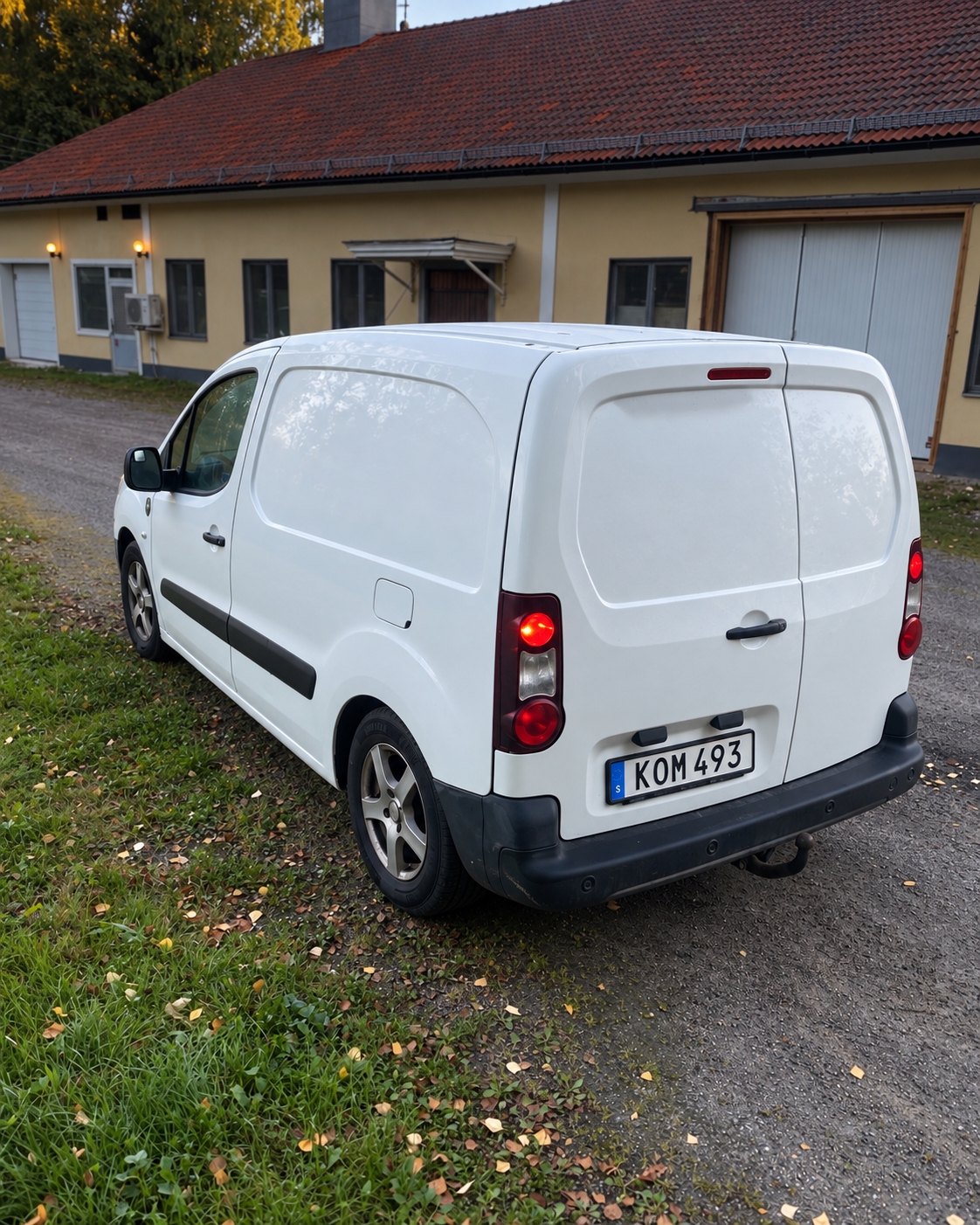 Peugeot Partner Skåpbil 1.6 HDi EGS 2014, kuva 4/4