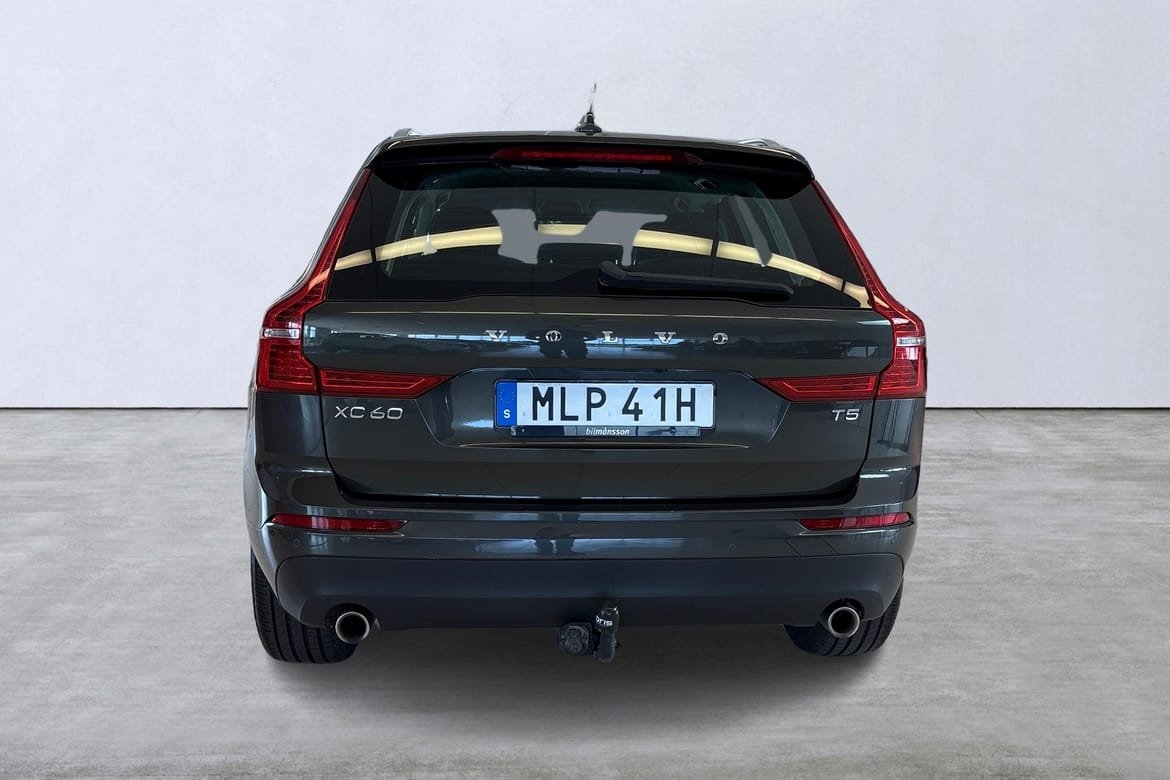 Volvo XC60 T5 Momentum Advanced Edition 2020, photo 5/10