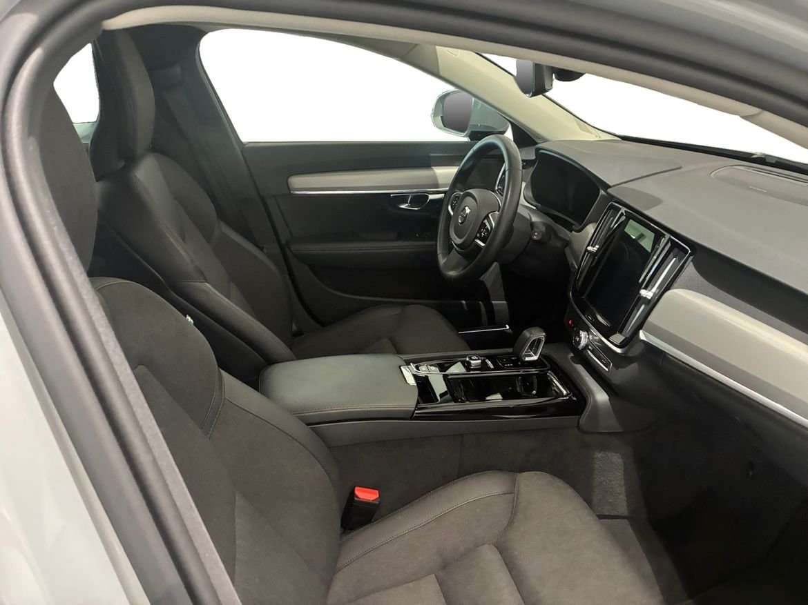 Volvo V90 T6 Core Bright 2025, kuva 5/10