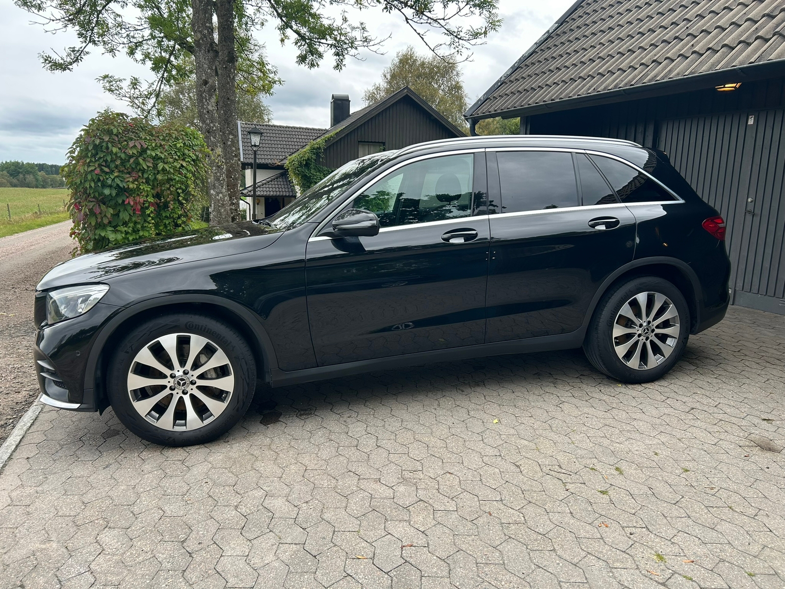 Mercedes-Benz GLC 220 d 4MATIC 9G-Tronic 2018, bild 2/10