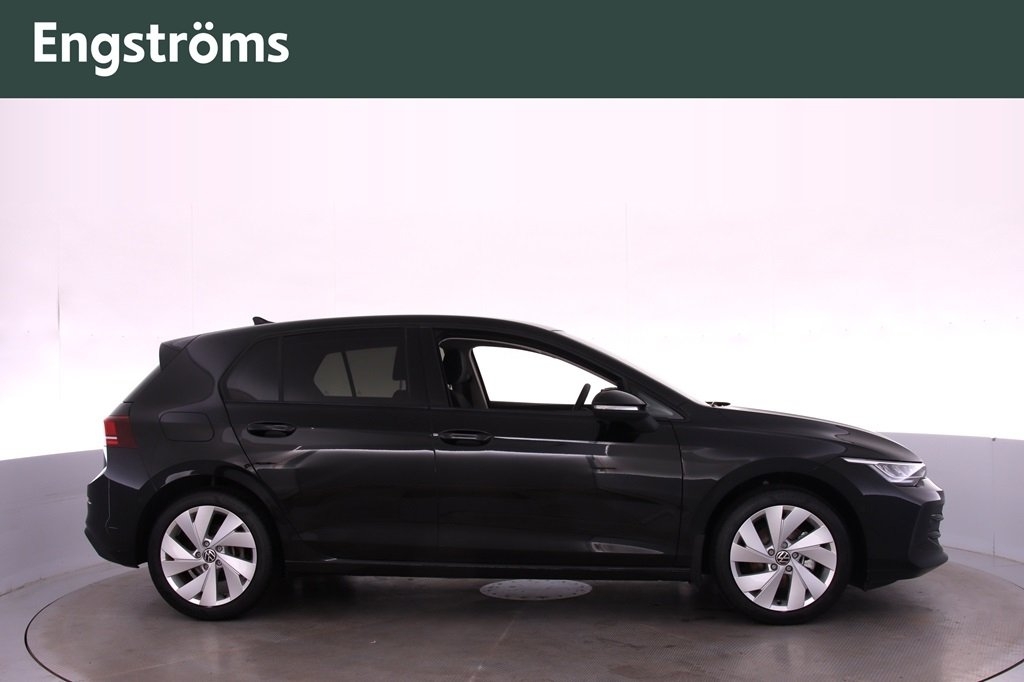 Volkswagen Golf 2026, photo 2/10