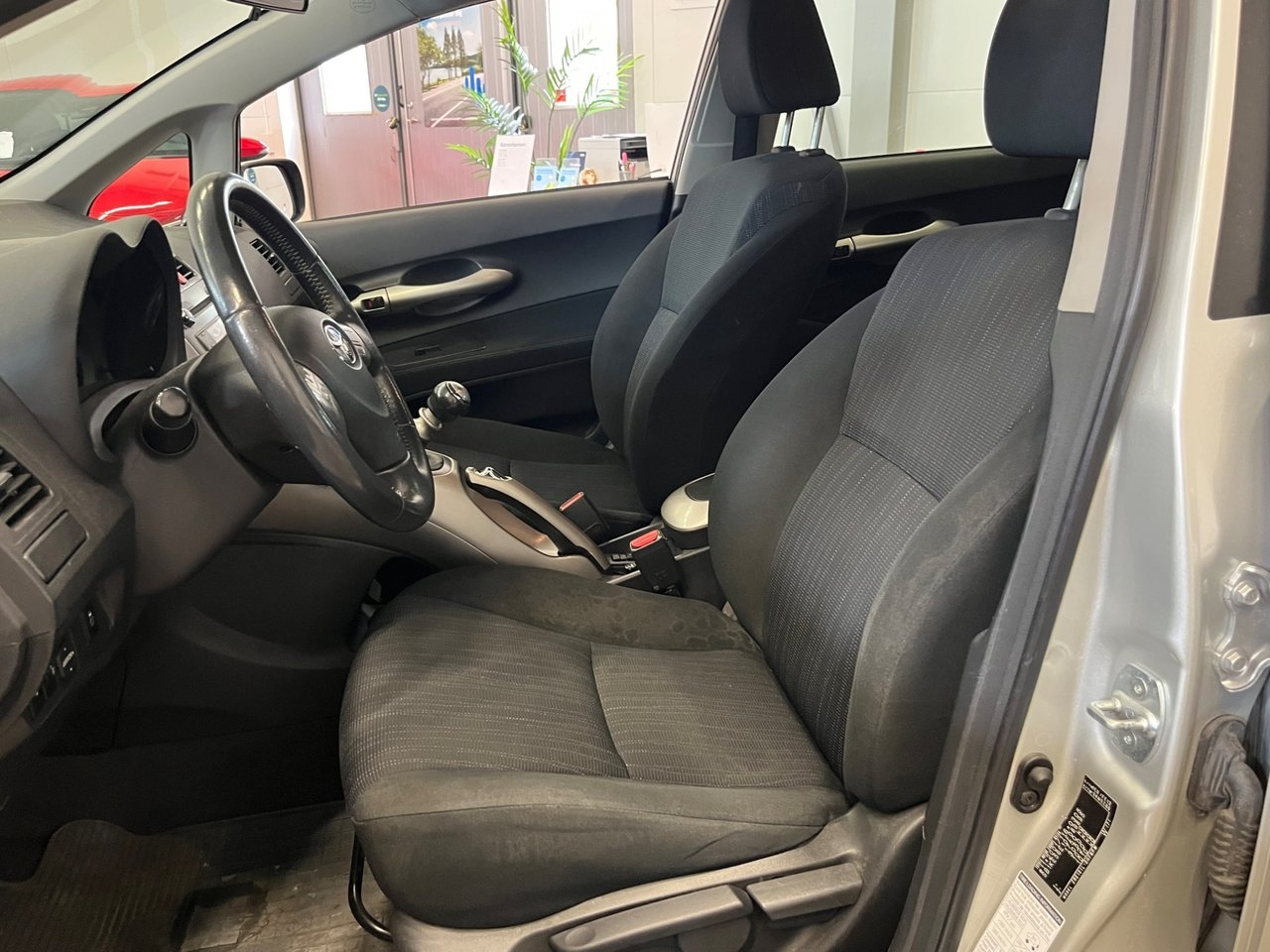 Toyota Auris 2009, bild 6/10