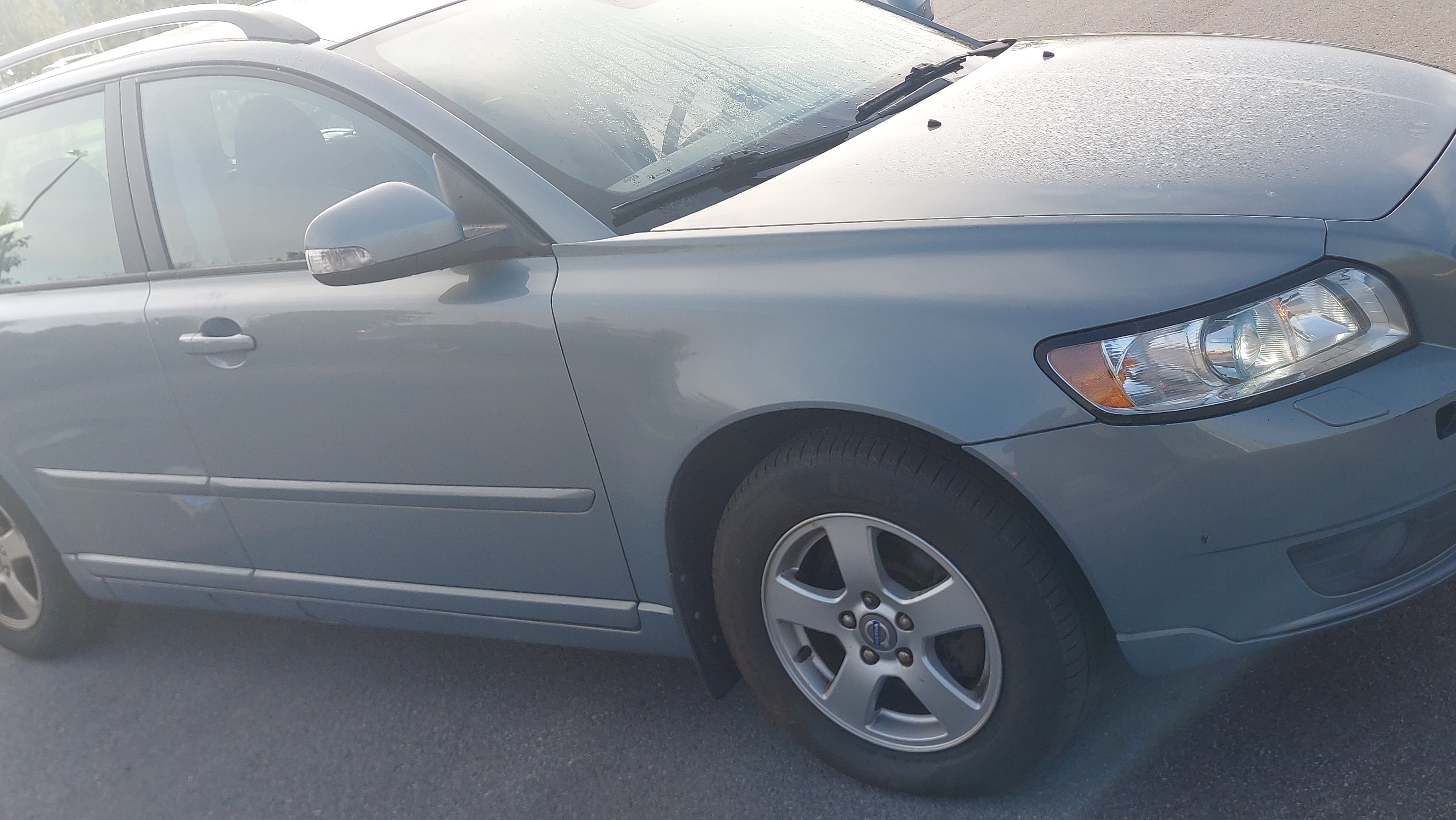 Volvo V50 1.6 D Manuell 2010, bild 2/9