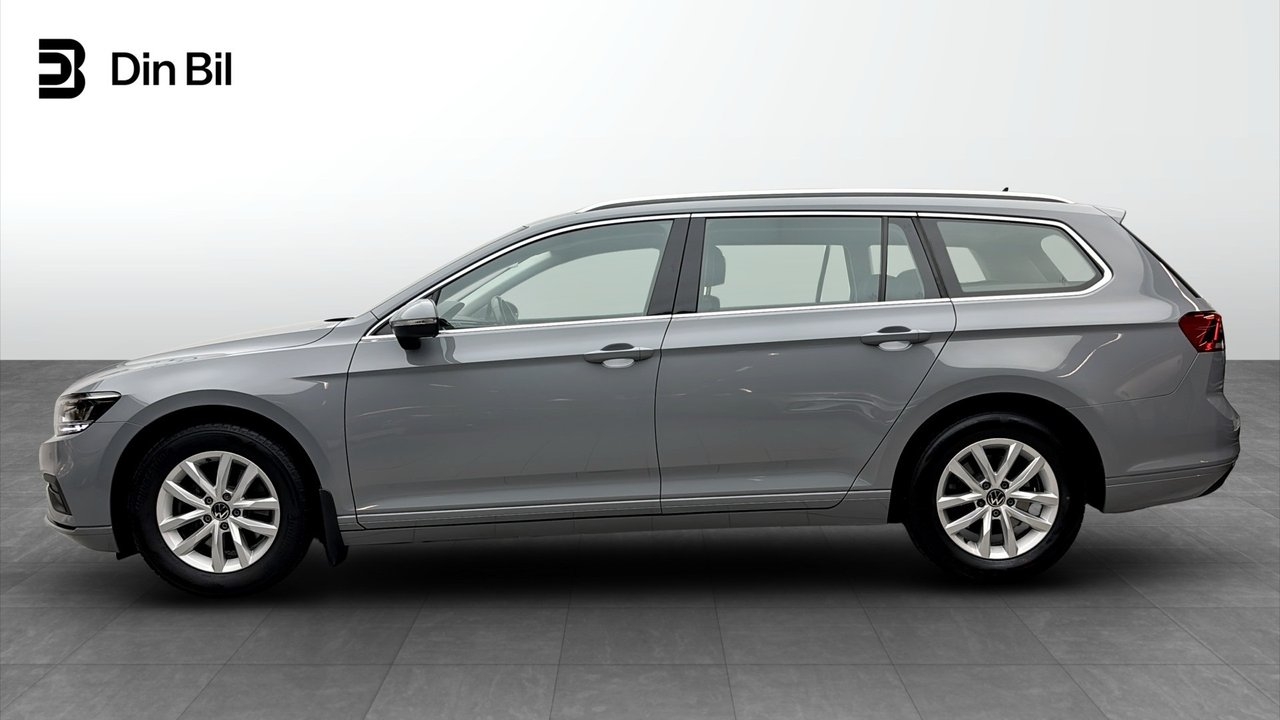 Volkswagen Passat 2024, bild 2/10