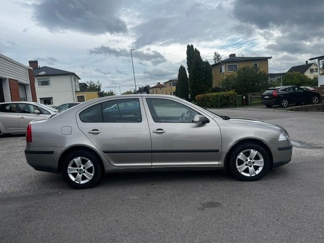 Skoda Octavia 1.6 MPI Multifuel Euro 4 2008, bild 3/9