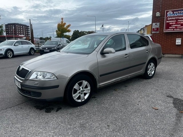 Skoda Octavia 1.6 MPI Multifuel Euro 4 2008, bild 4/9
