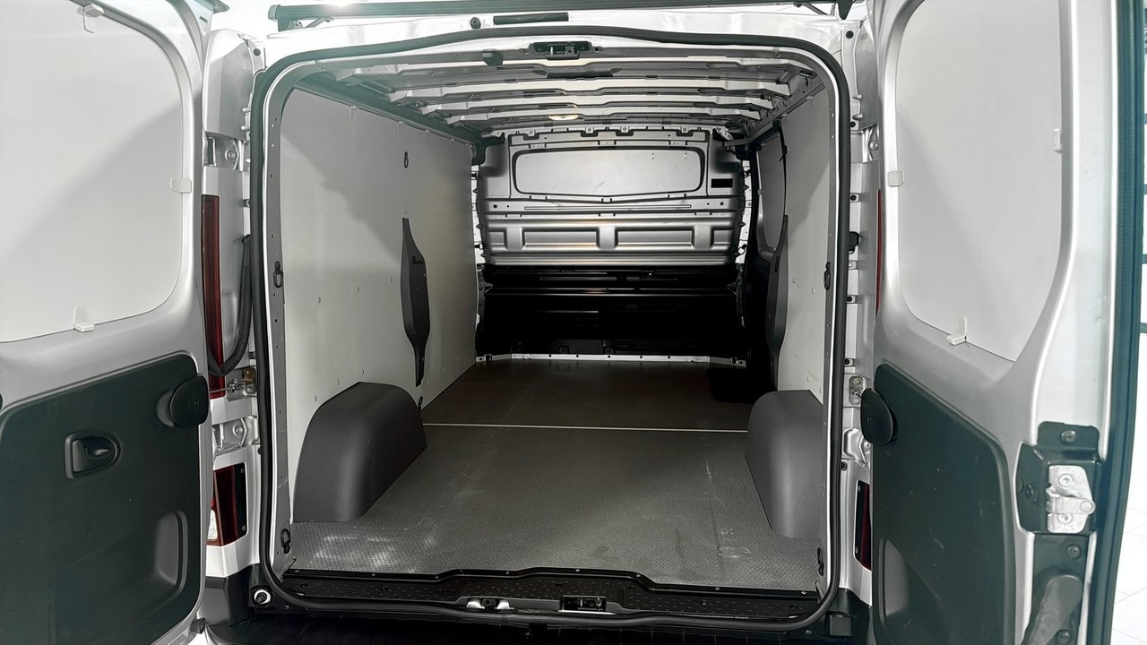 Nissan NV300 VAN 1.6 DCI 145hk L2H1 2017, bild 7/9