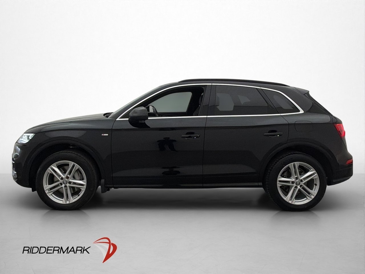 Audi Q5 55 TFSI 367hk LaddHybrid Cockpit 2020, bild 4/28