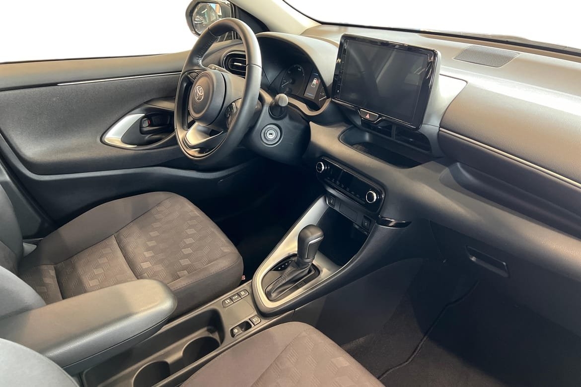 Toyota Yaris 2026, photo 7/10