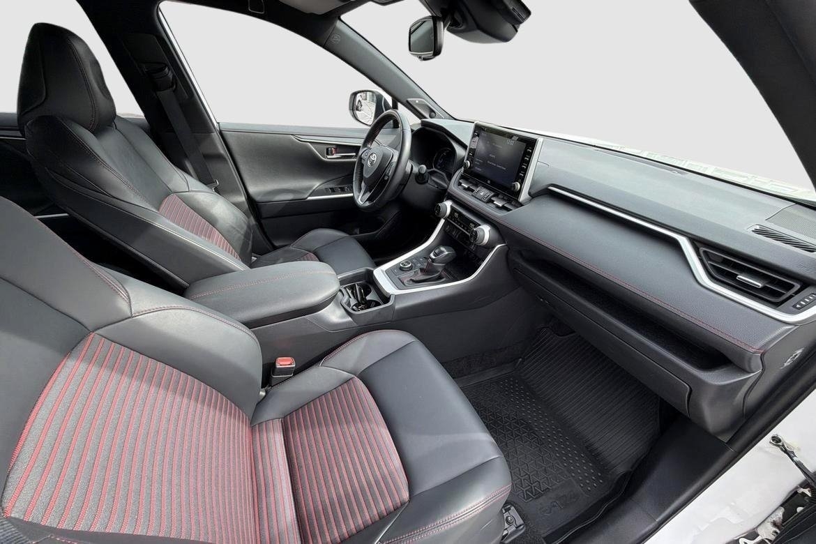 Toyota RAV4 2021, bild 7/10