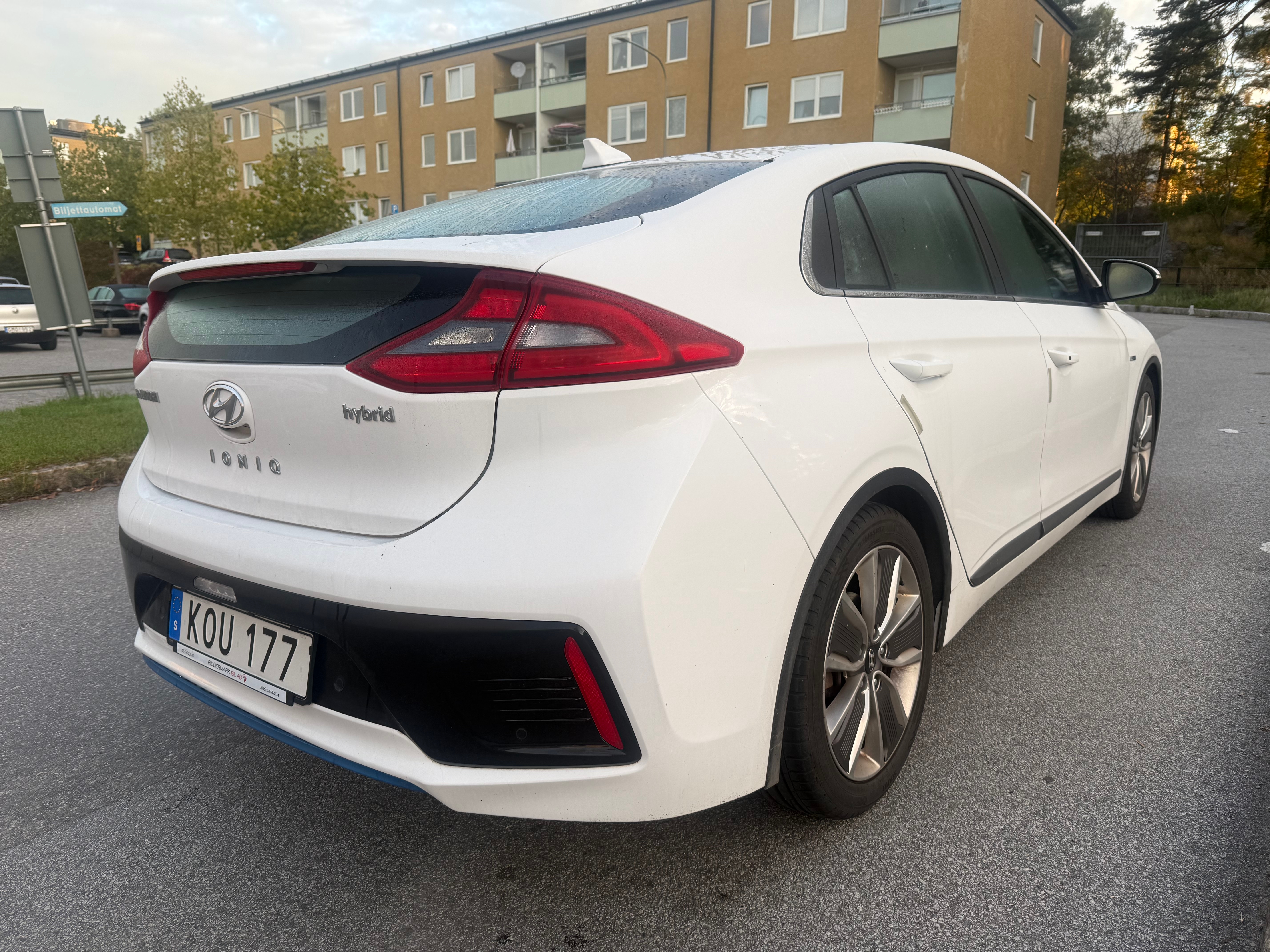 Hyundai Ioniq Hybrid 1.6 DCT 2017, bild 3/7