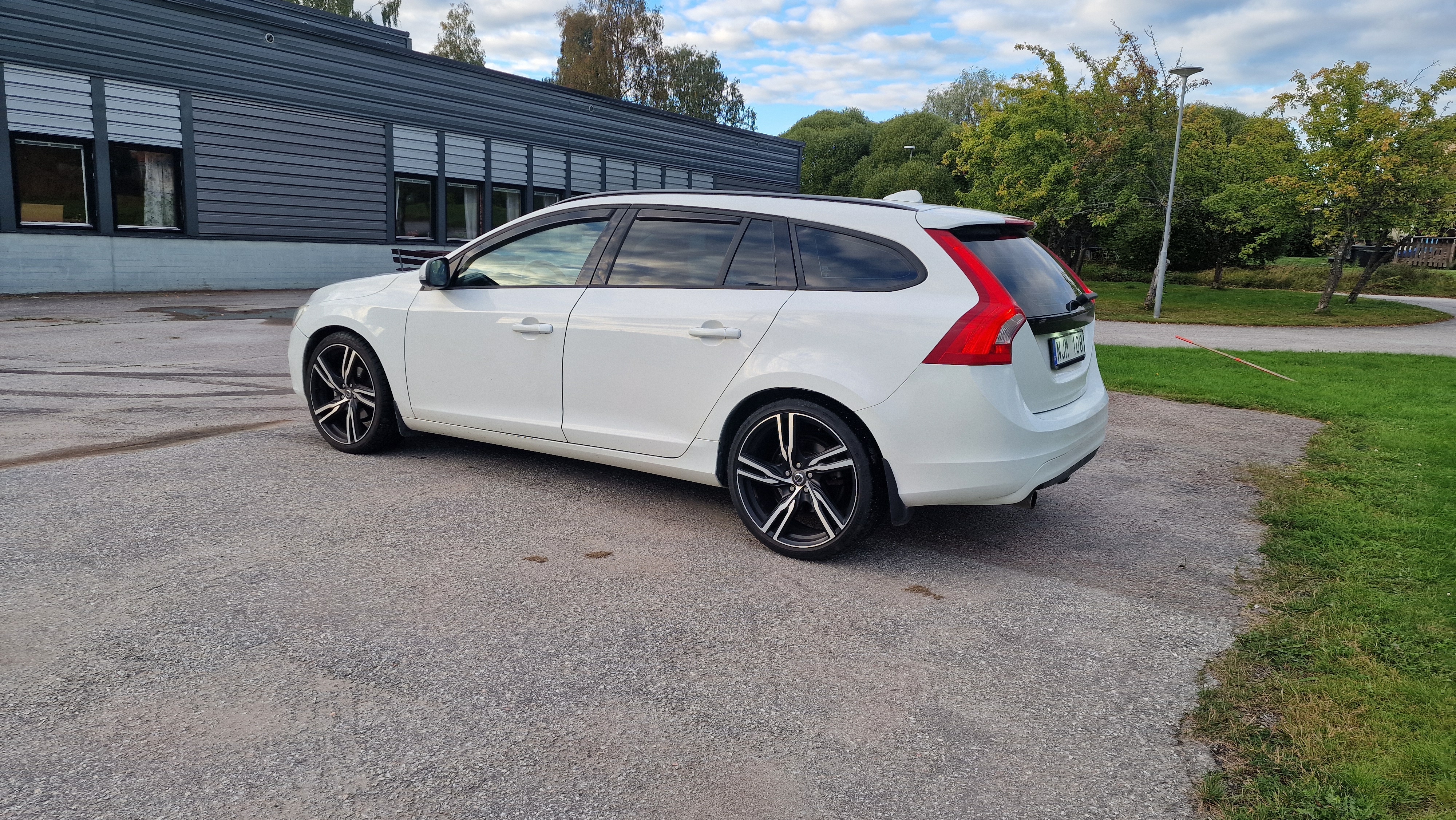 Volvo V60 D2 Manuell 2014, bild 7/10