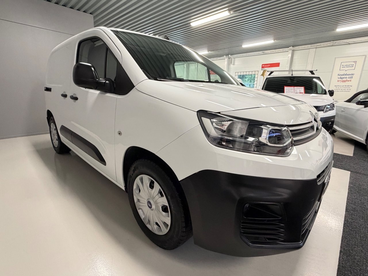 Citroen Berlingo 2021, bild 2/10