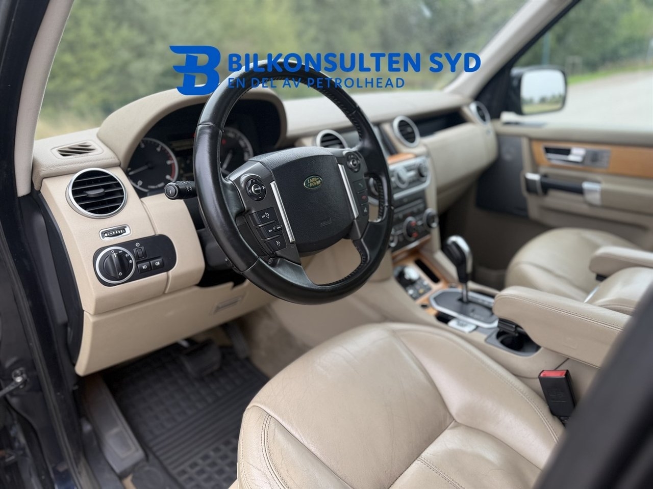 Land Rover Discovery 2010, kuva 7/10