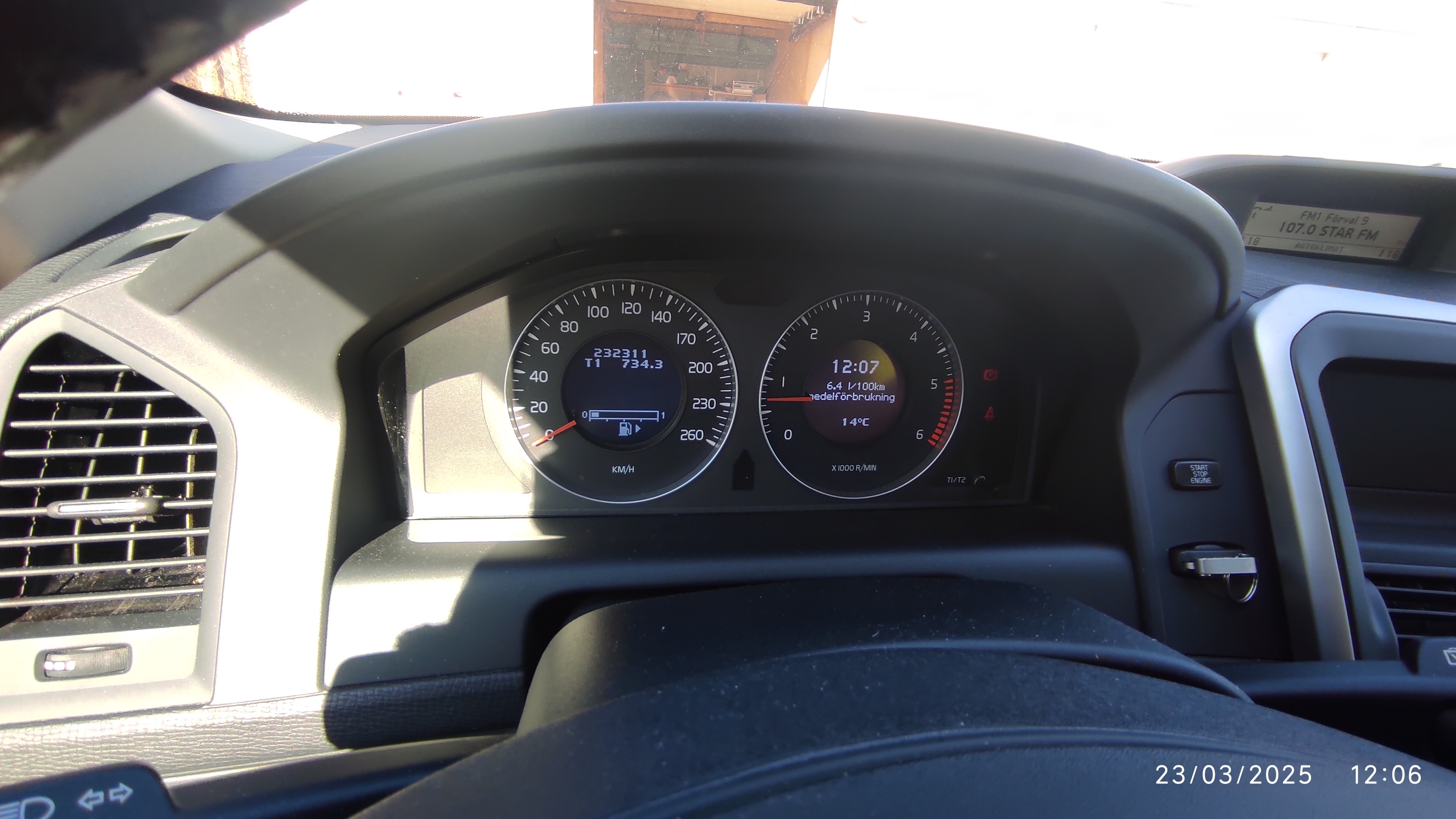 Volvo XC60 2.4D Manuell 2010, bild 3/5