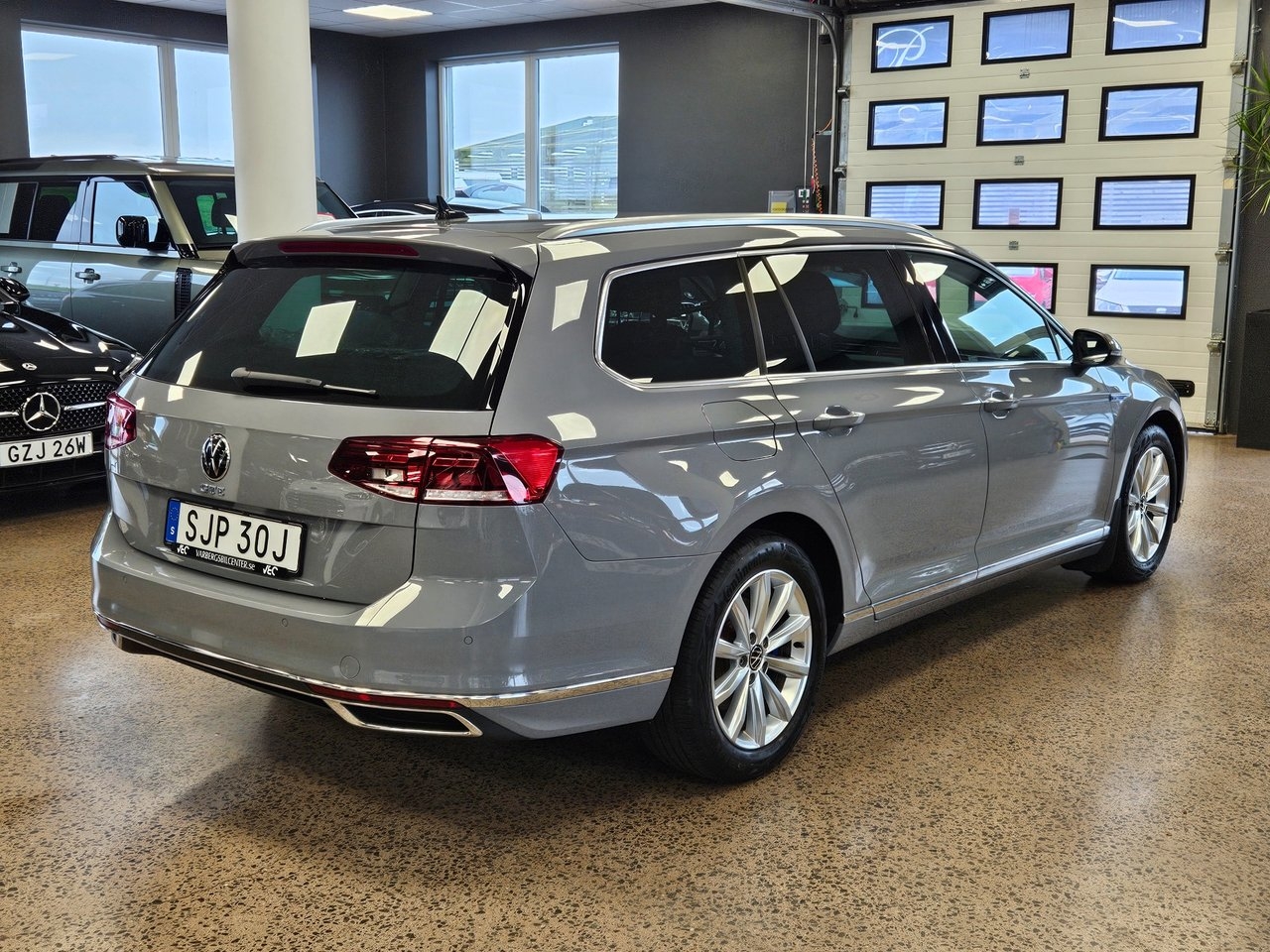 Volkswagen Passat 2023, bild 7/10