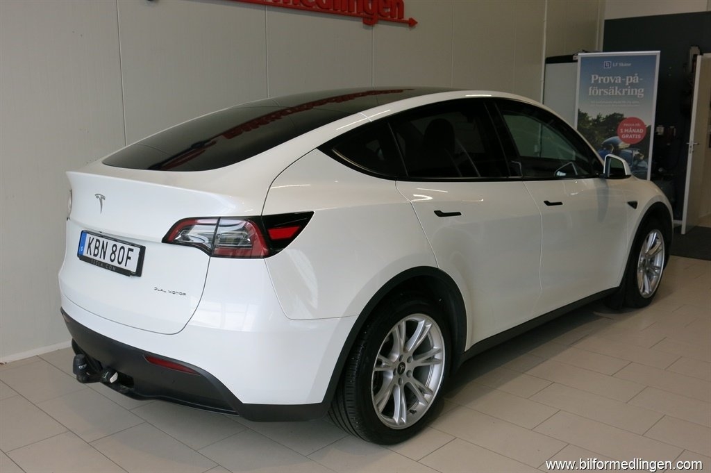 Tesla Model Y 2023, bild 4/10