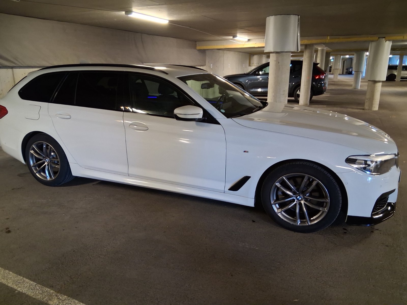 BMW 520 d xDrive Touring Steptronic 2019, bild 5/10