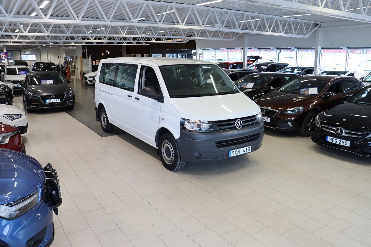 Volkswagen Caravelle 2013, kuva 3/10