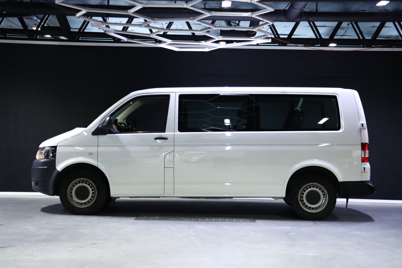 Volkswagen Caravelle 2013, kuva 5/10
