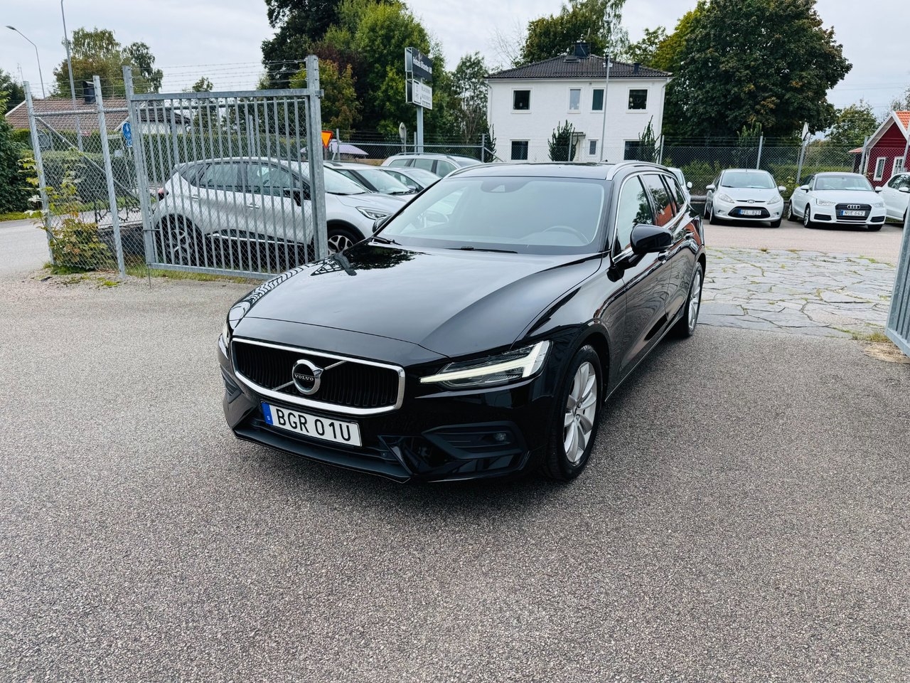 Volvo V60 B4 197HK ADVANCED SE 2021, bild 2/10