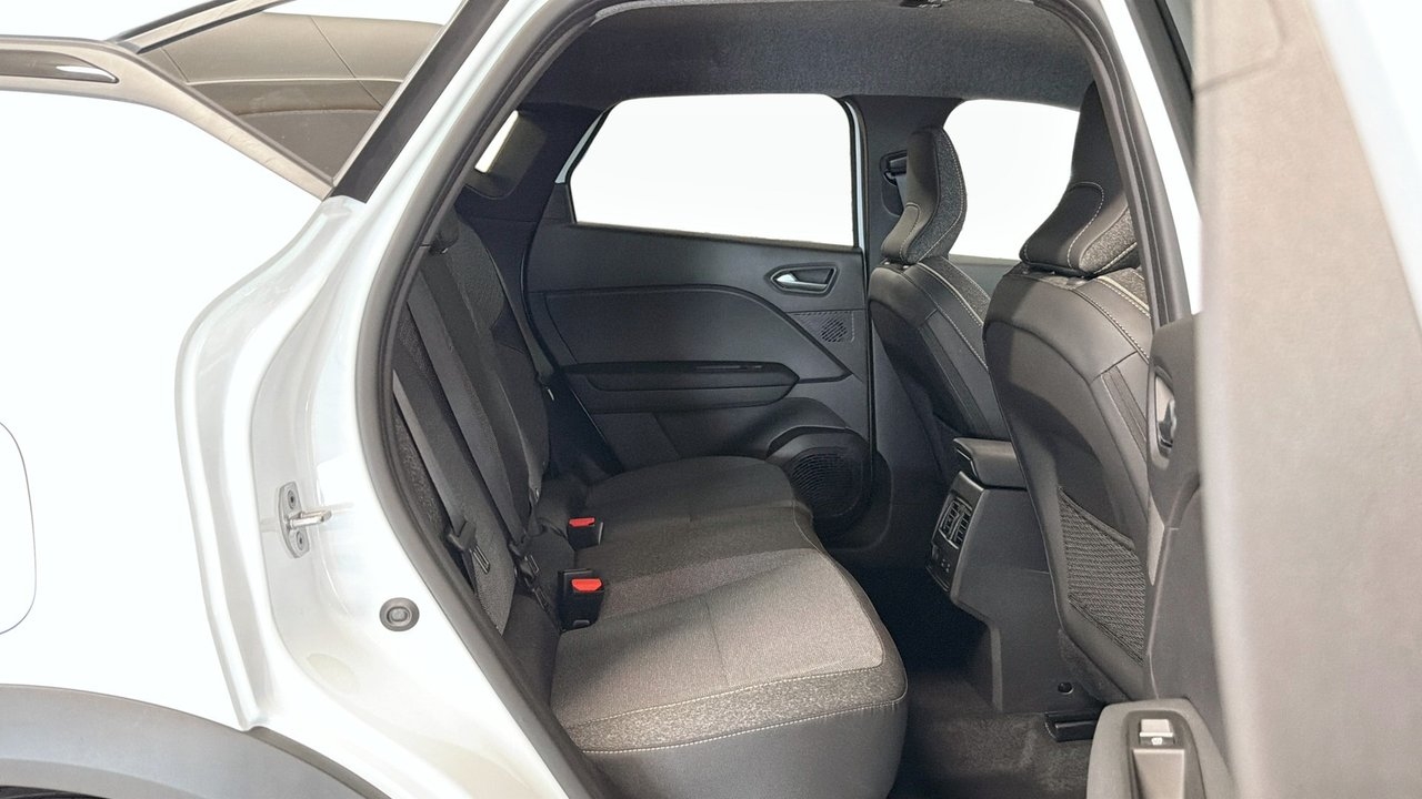 Renault Captur 1.3 TCe EDC Techno 140Hk 2026, bild 5/10