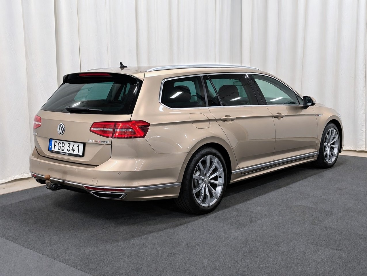 Volkswagen Passat 2016, bild 4/10